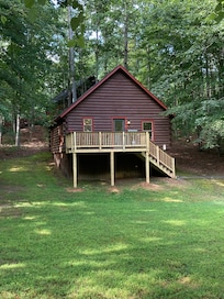 Cozy two bedroom cabin with modern kitchen:microwave, full size oven, refrigerator, dishwasher. Nicely decorated living room ⦠3 tvs in the cabin ! CENTRAL A/C !! Beautiful sunsets !!!