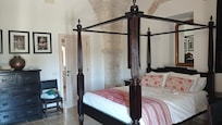 Una habitación del piso superior