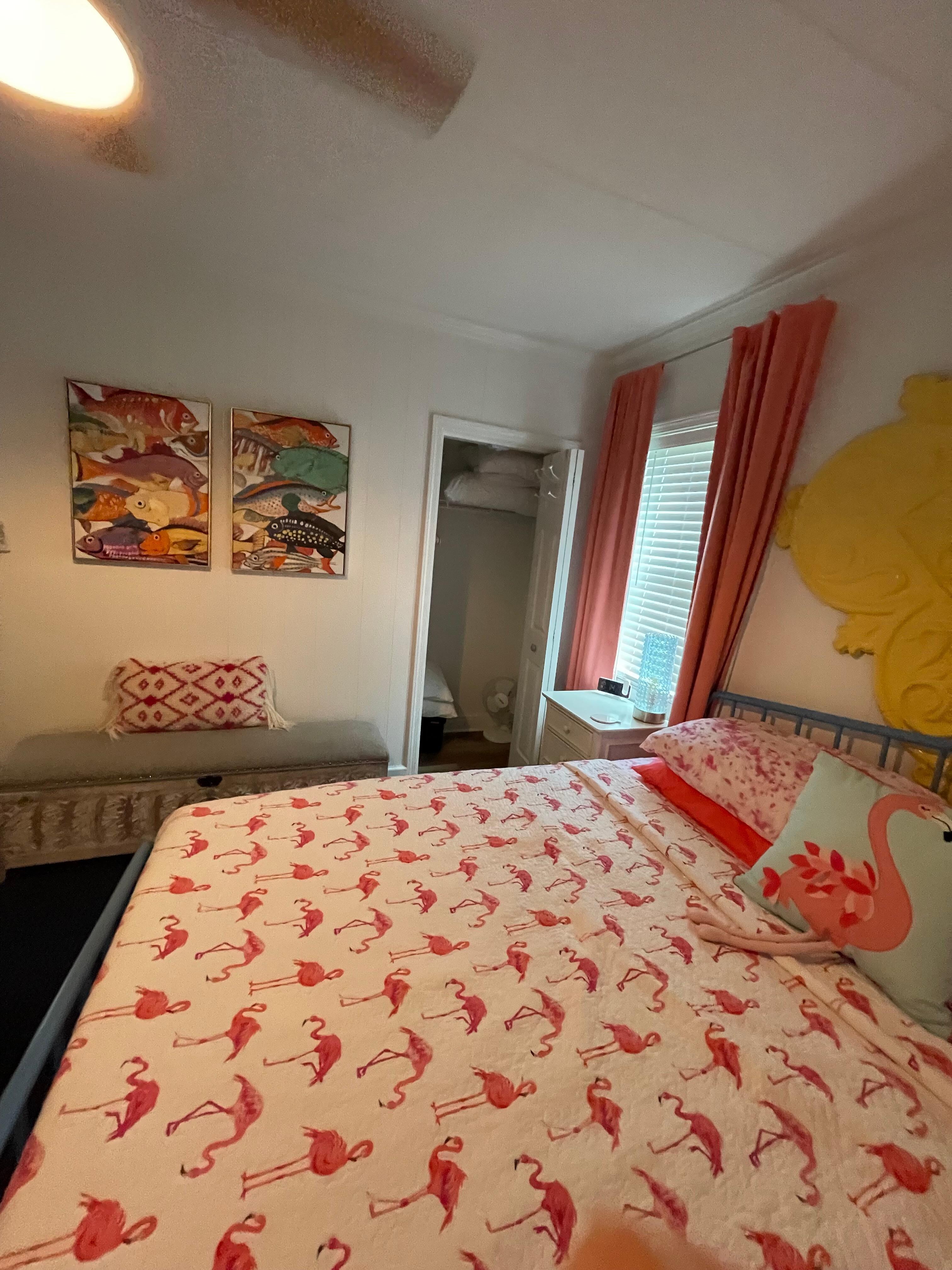 King size bedroom