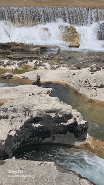 Cascades du Sautadet Roque sur Cèze et village provençal typique