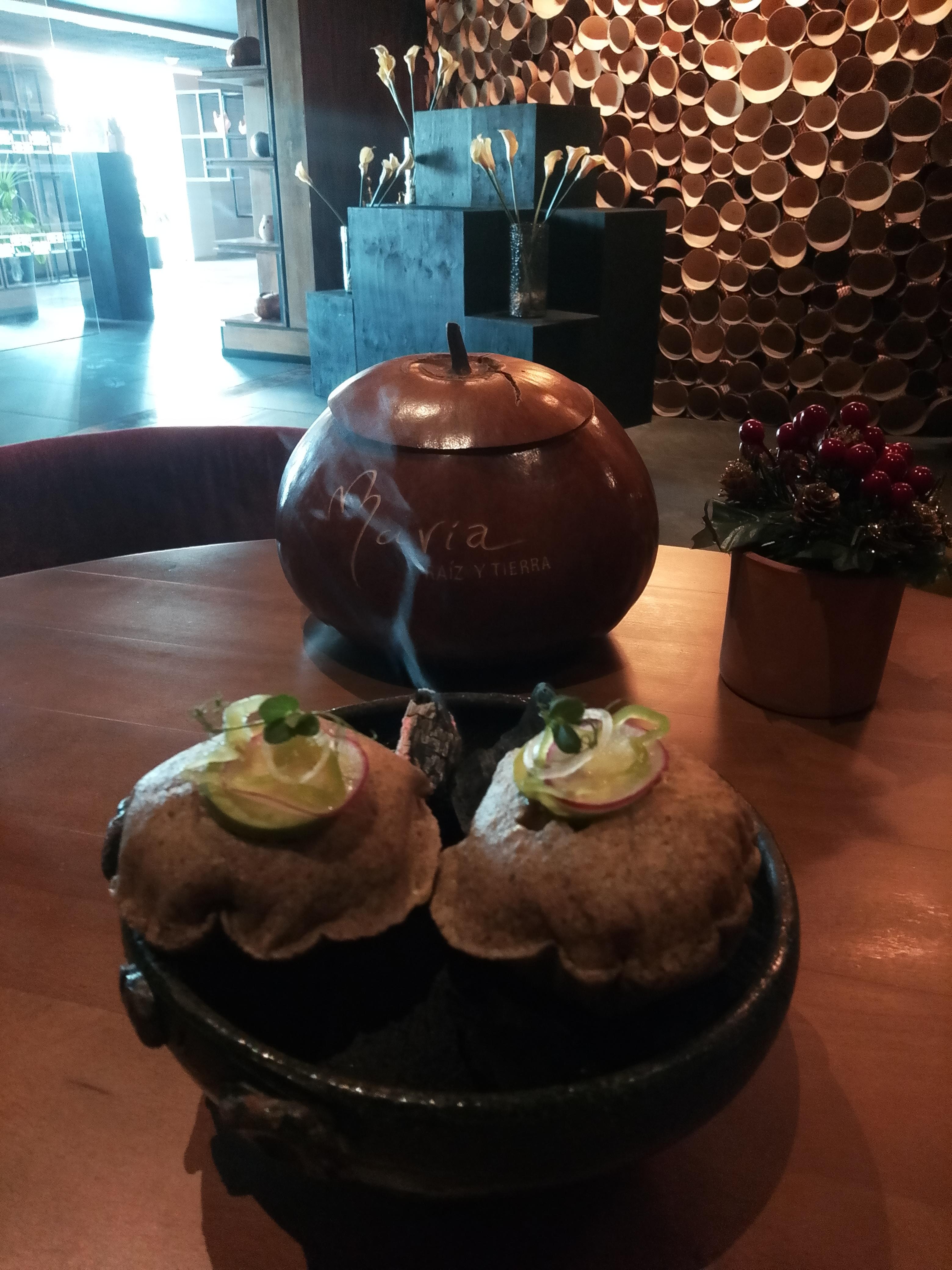 Infladitas de chicharra un clásico de Yucatán .. tropicalizado por el chef Ezequiel. Agradeciendo al chef Ezequiel por  la experiencia. 