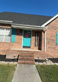 Super cute place close to the main strip.