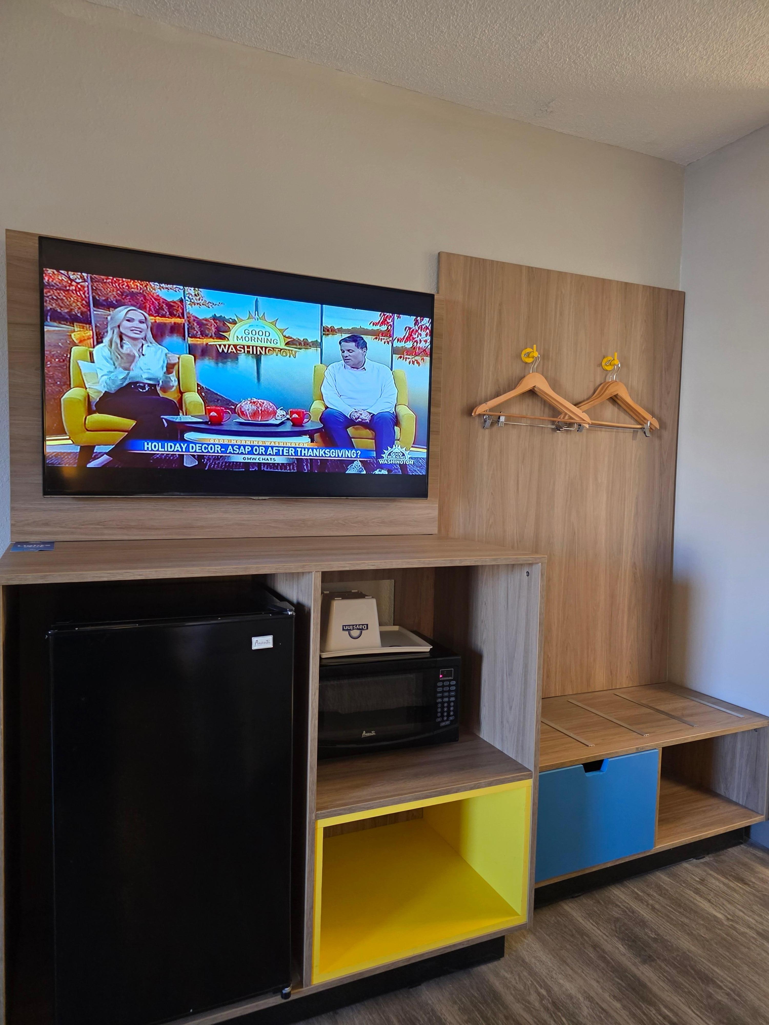 Shelving and hangers looked pretty new to us.