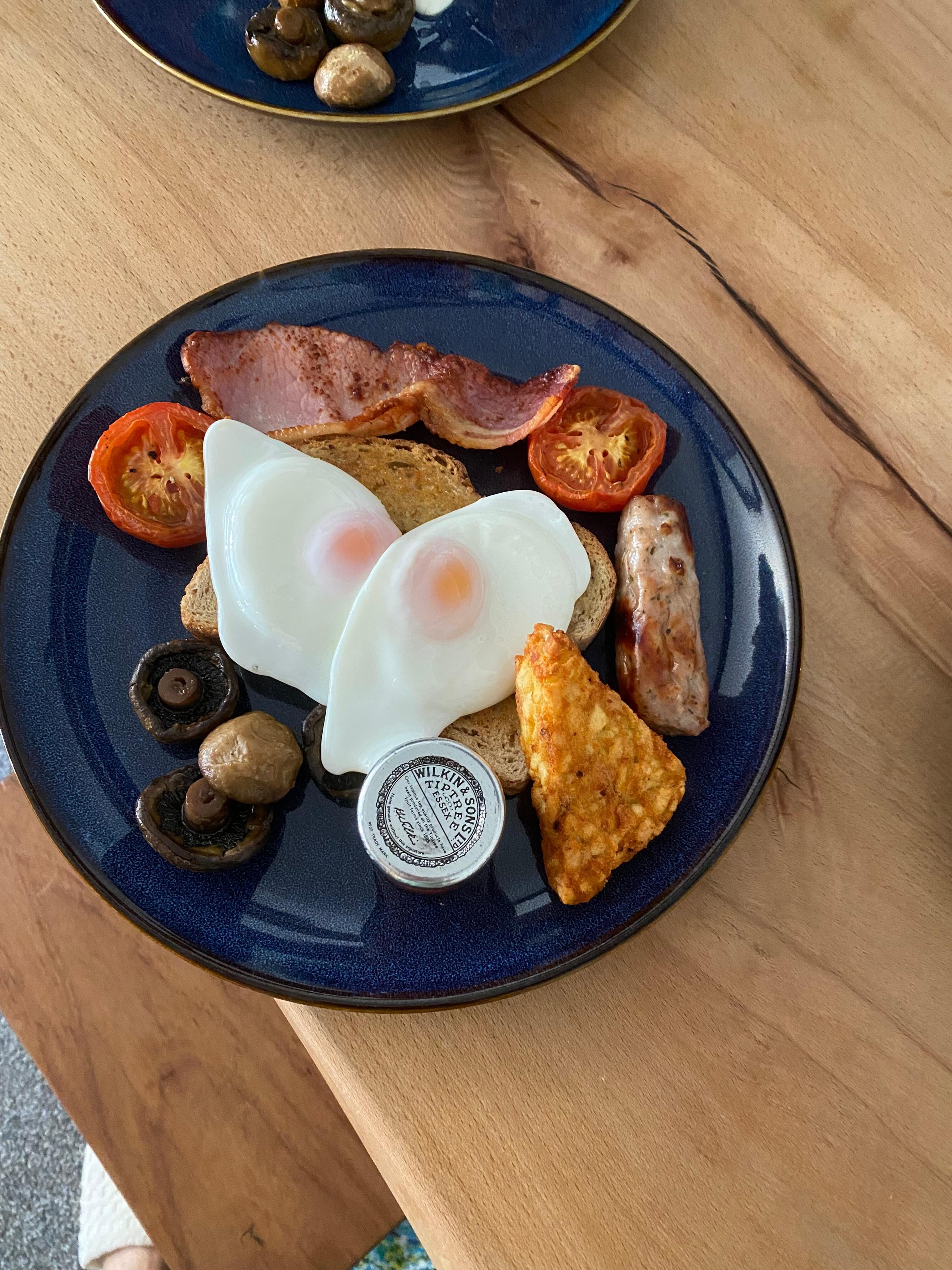 Breakfast 