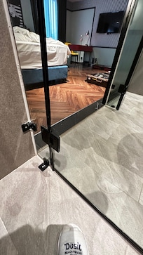 便座に座って…からの眺め…当然向こうからも丸見え