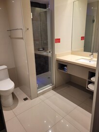 Clean and well laid out