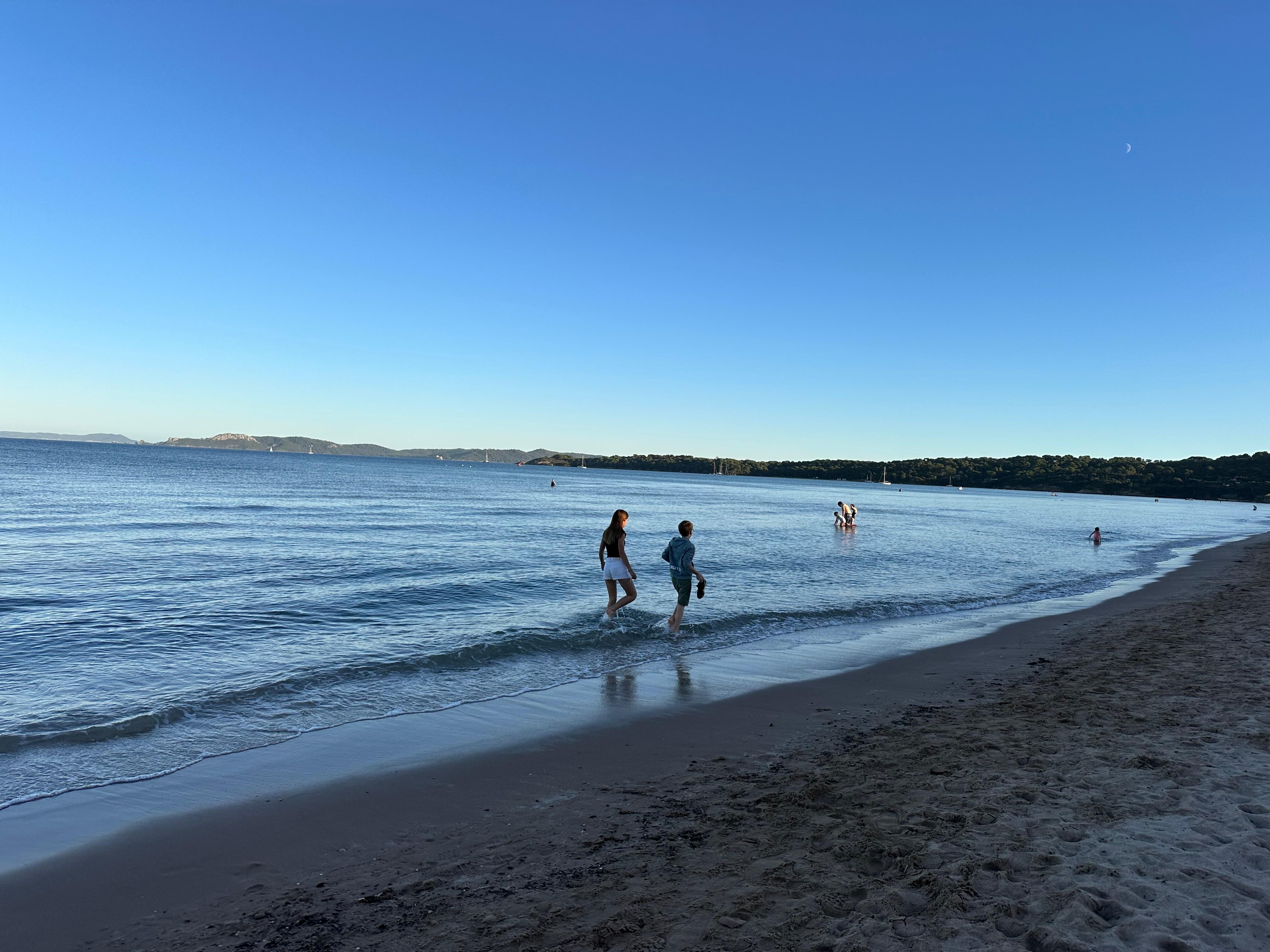Plage à la sortie de la résidence 