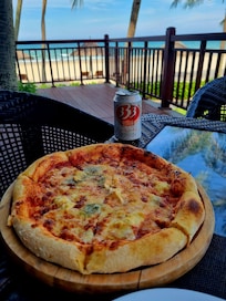 Pizza at the pool bar was amazing