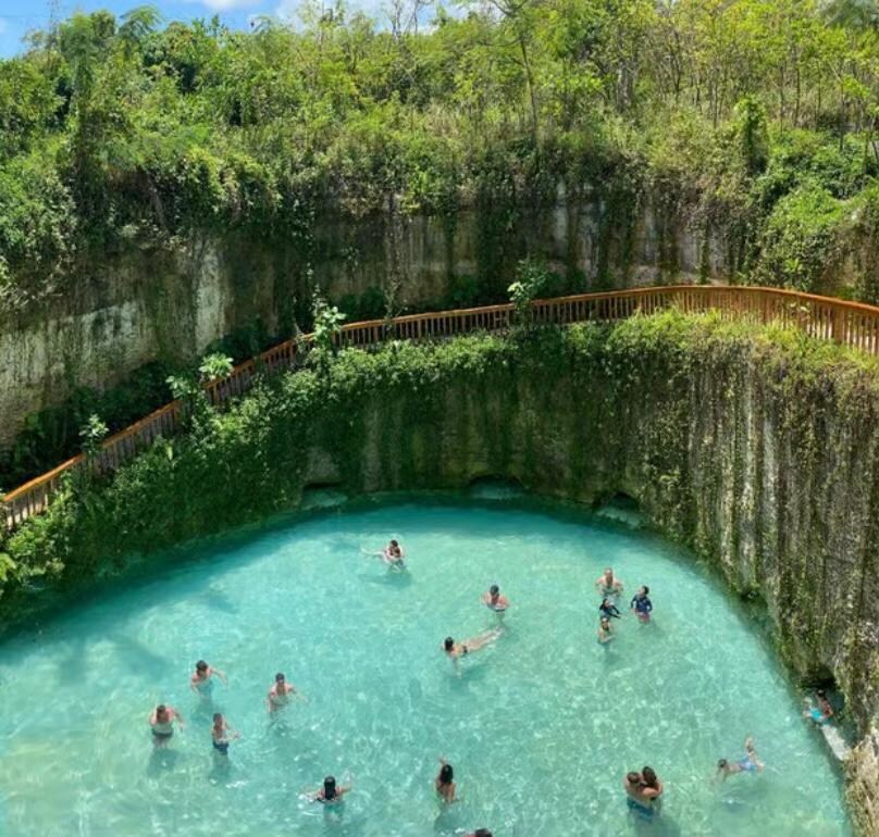 Esto es otra cosa es Bello el cenote