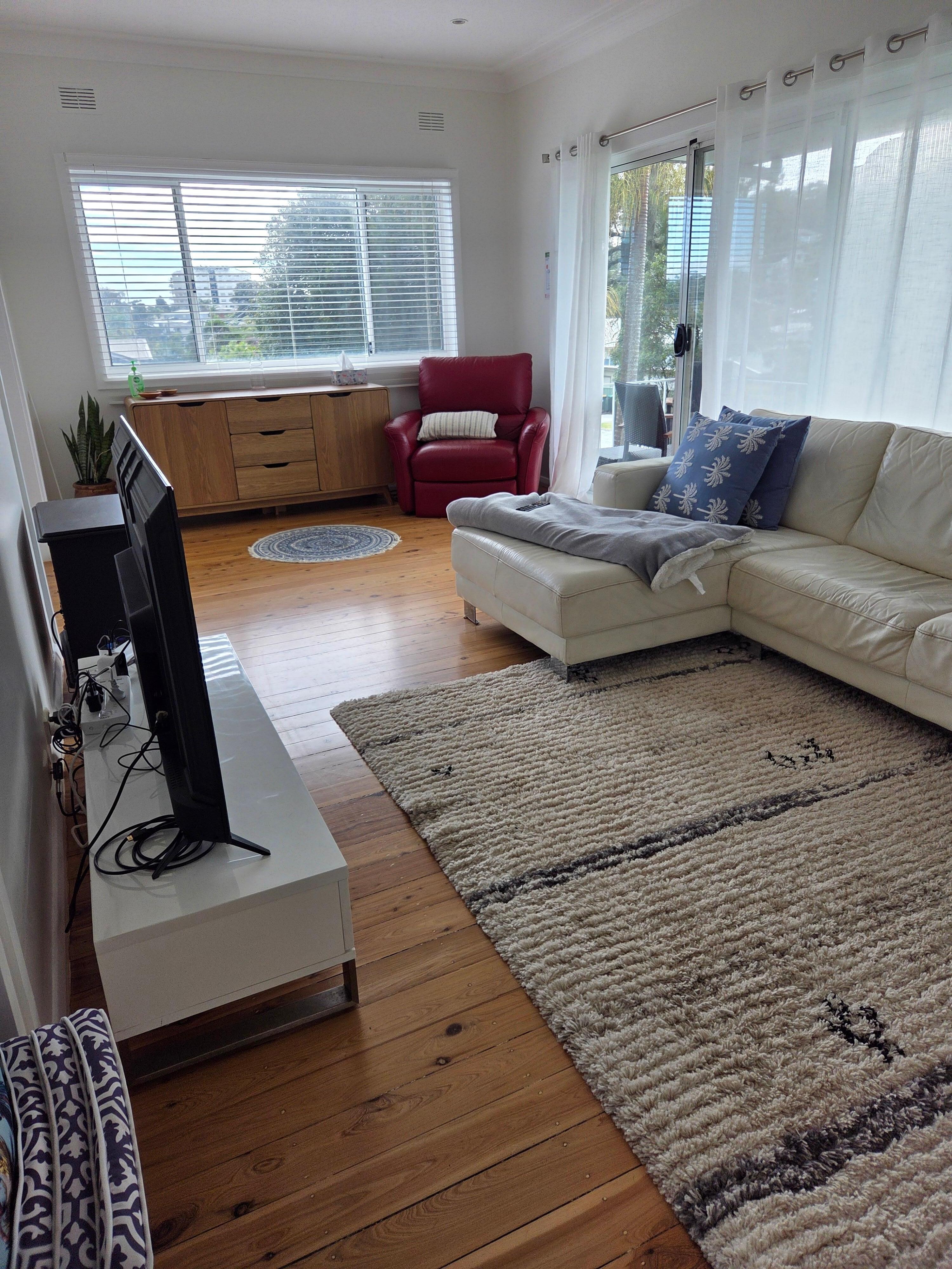 Comfortable lounge with access to most pay TV Apps free to explore.