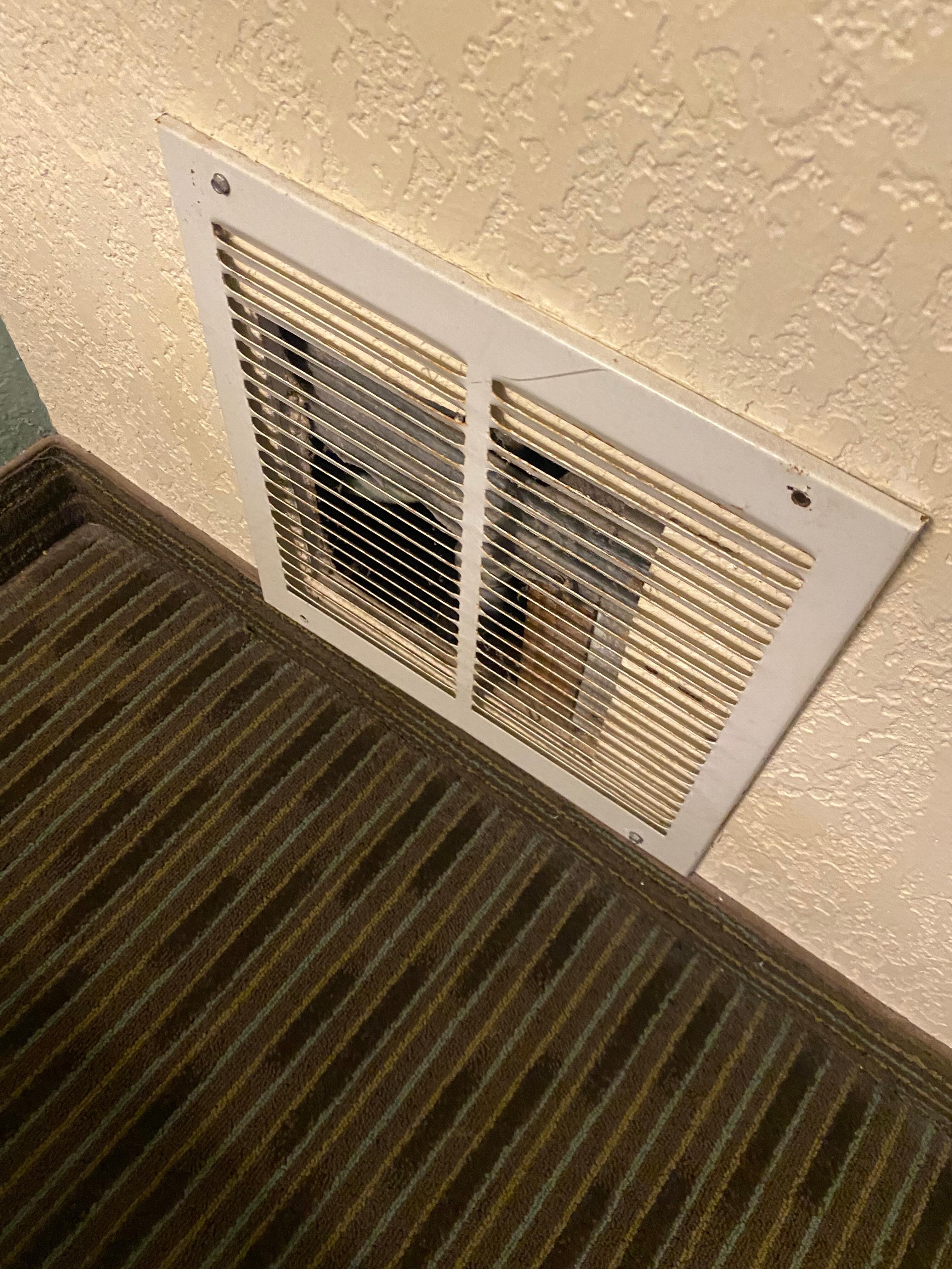 Dirty room vents
