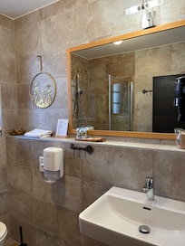 bathroom was spotless!