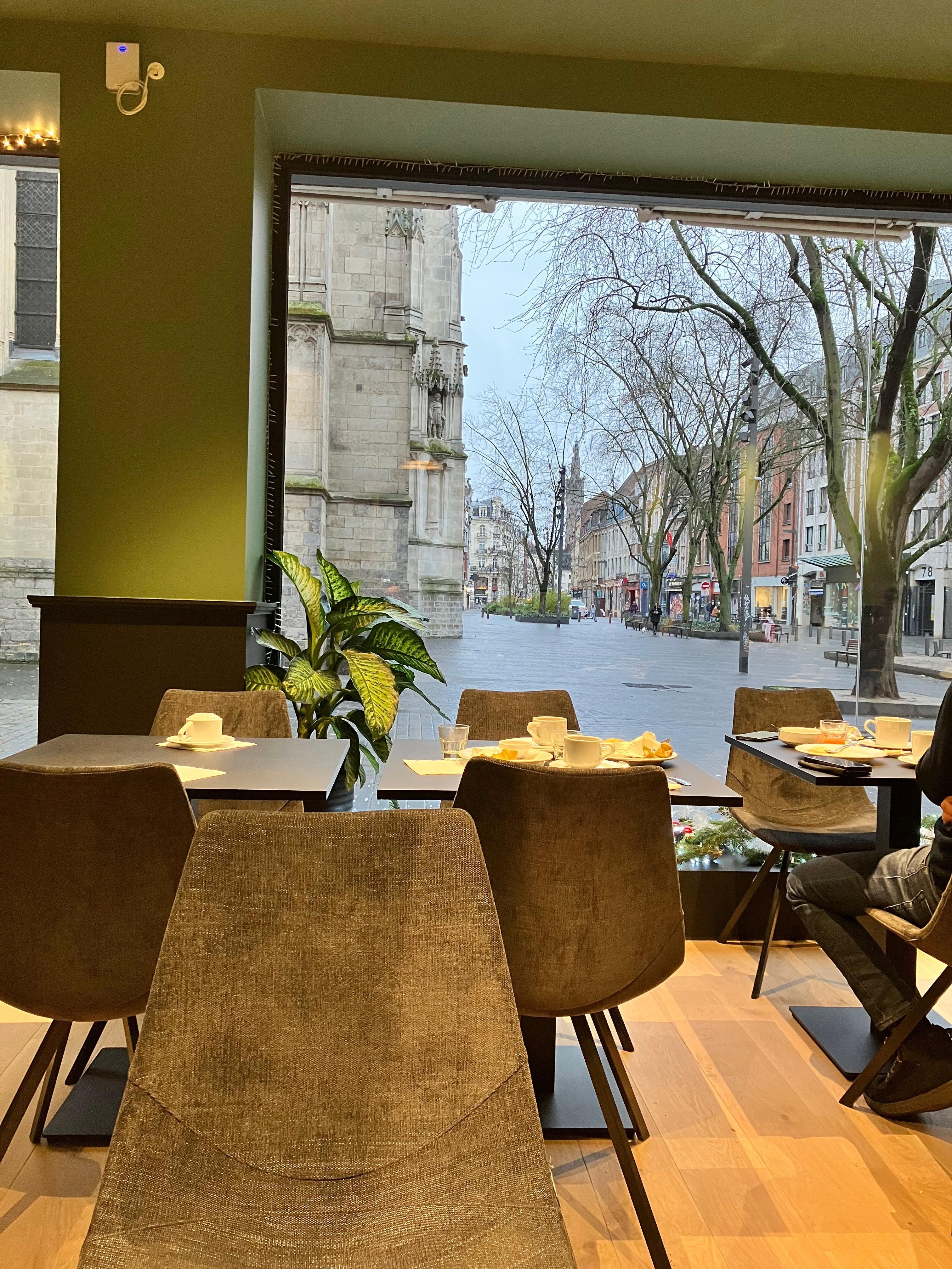 Salle petits déjeuners 