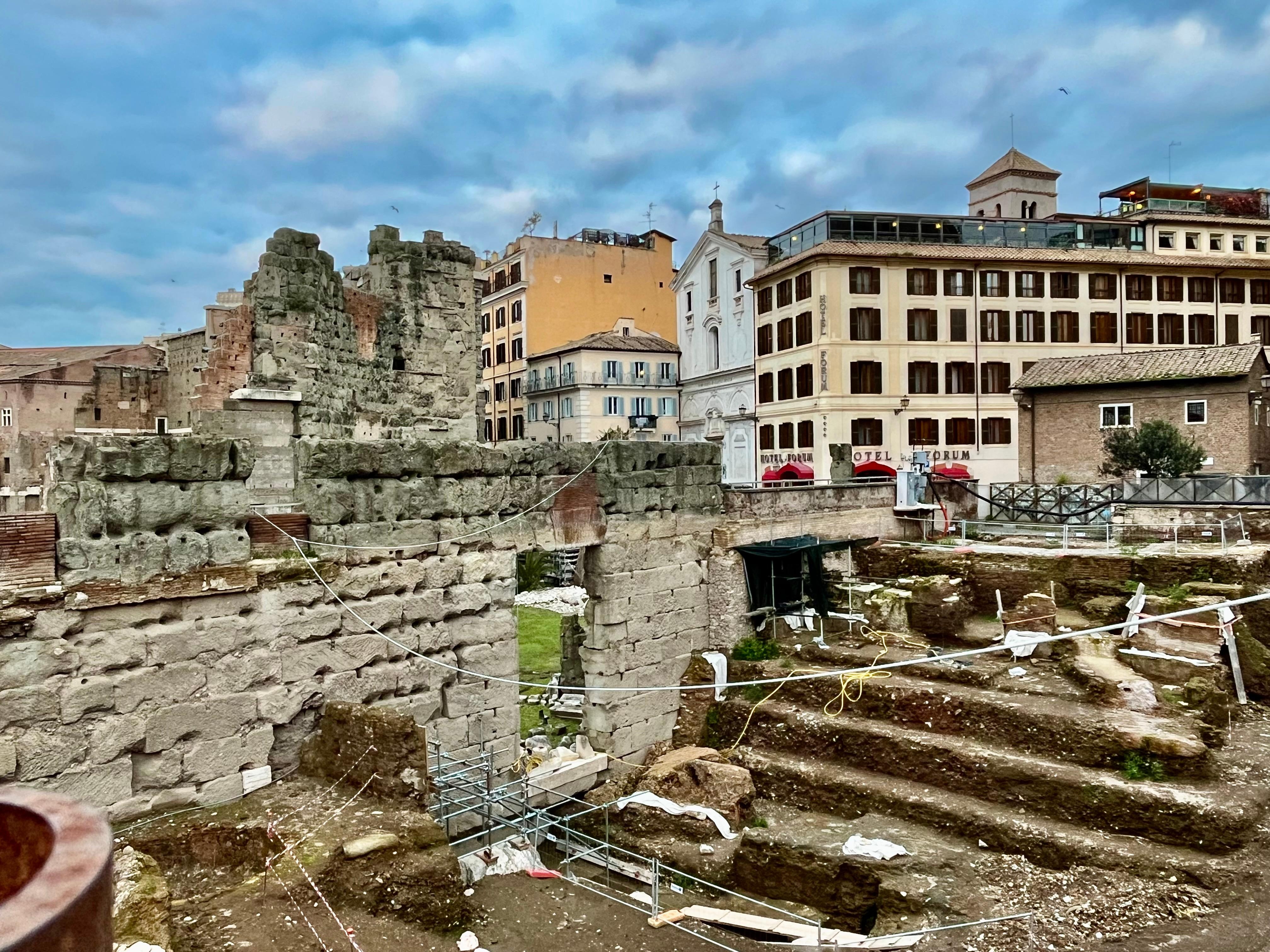 Hotel across forum from road to Coliseum 