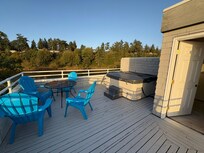Rooftop Hot tub