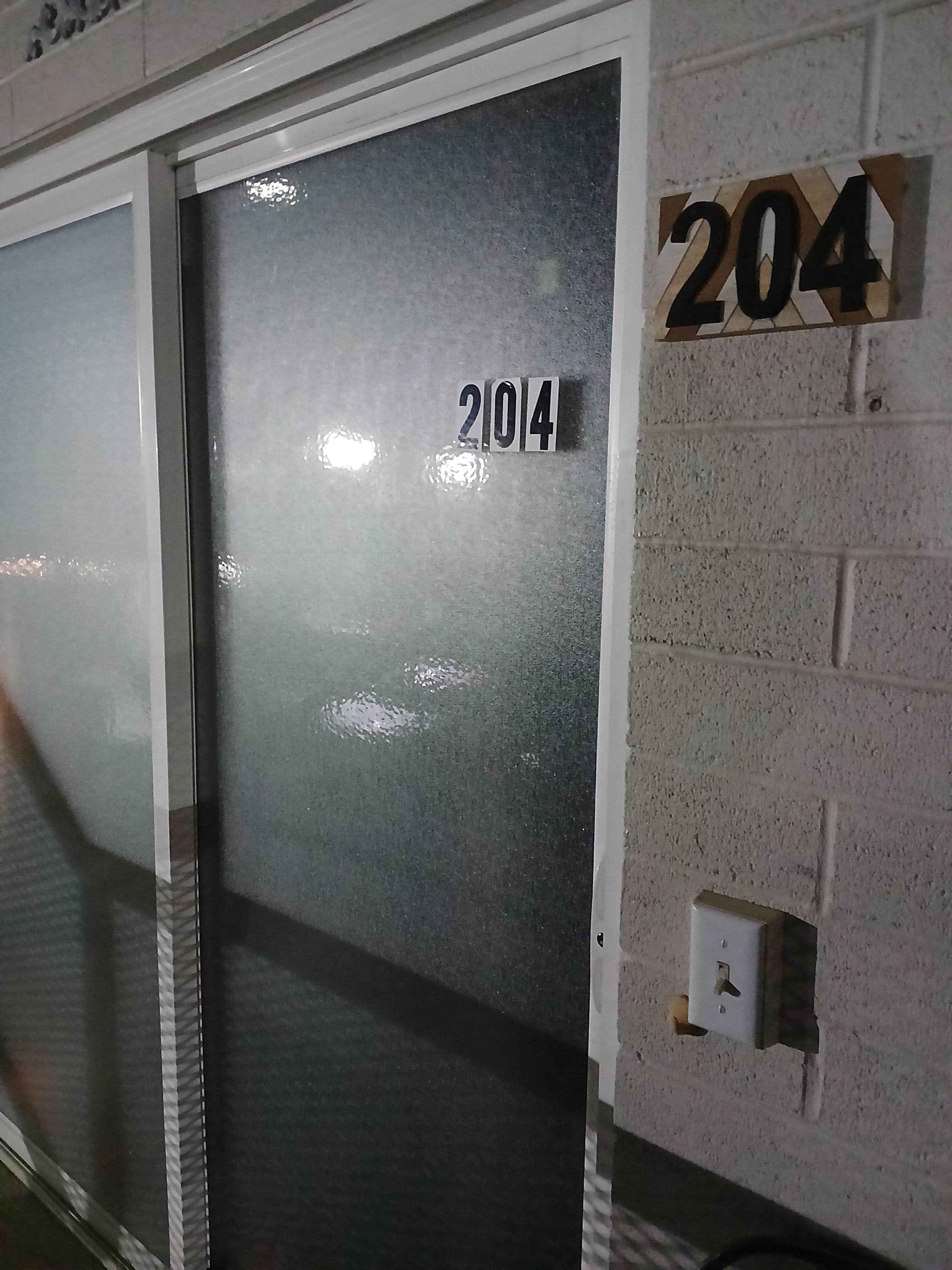 This is the room that had the issue with plumbing. The one next to us did also. They also changed rooms to rooms that were on different plumbing equipment 