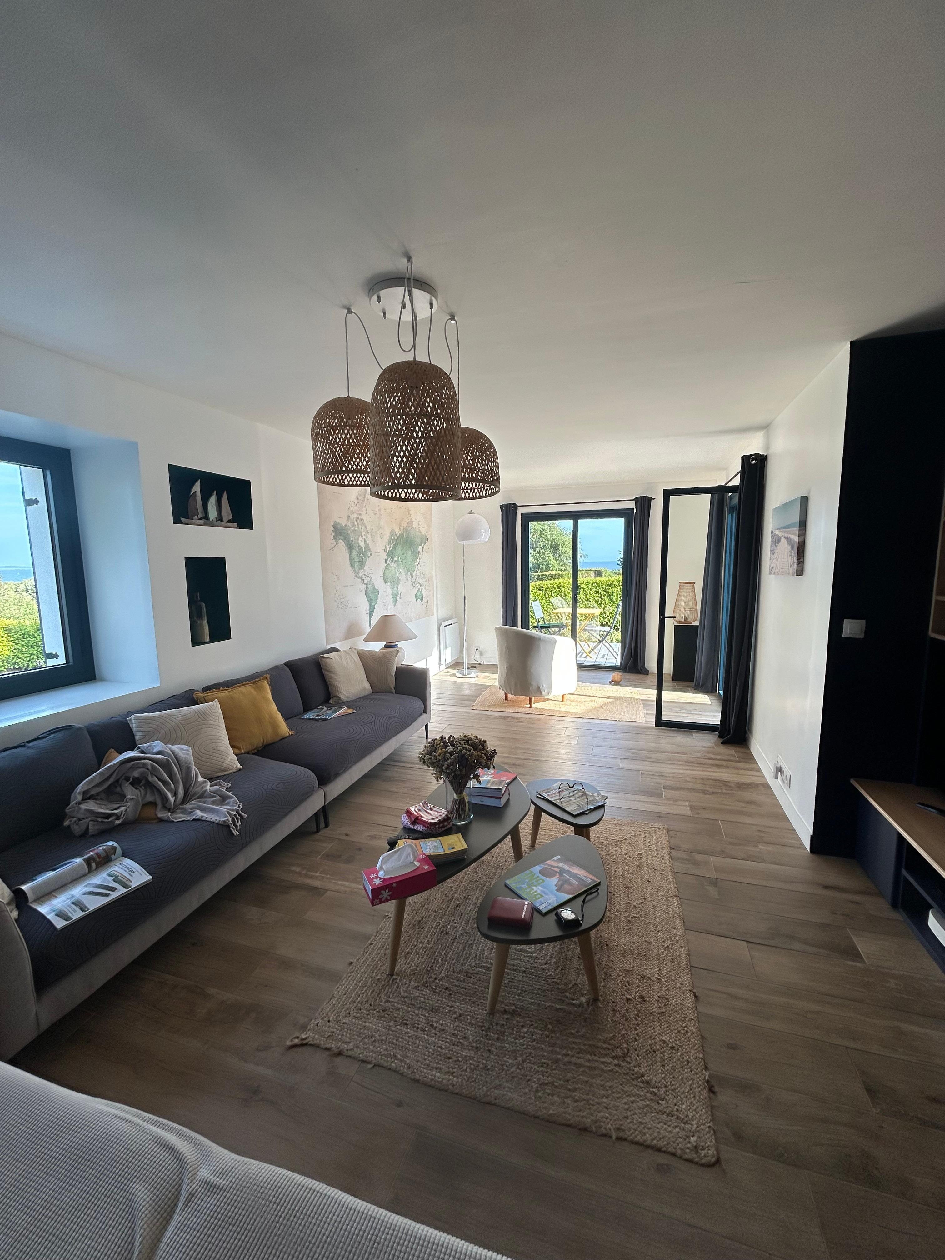 Wohnraum mit Blick auf das Meer