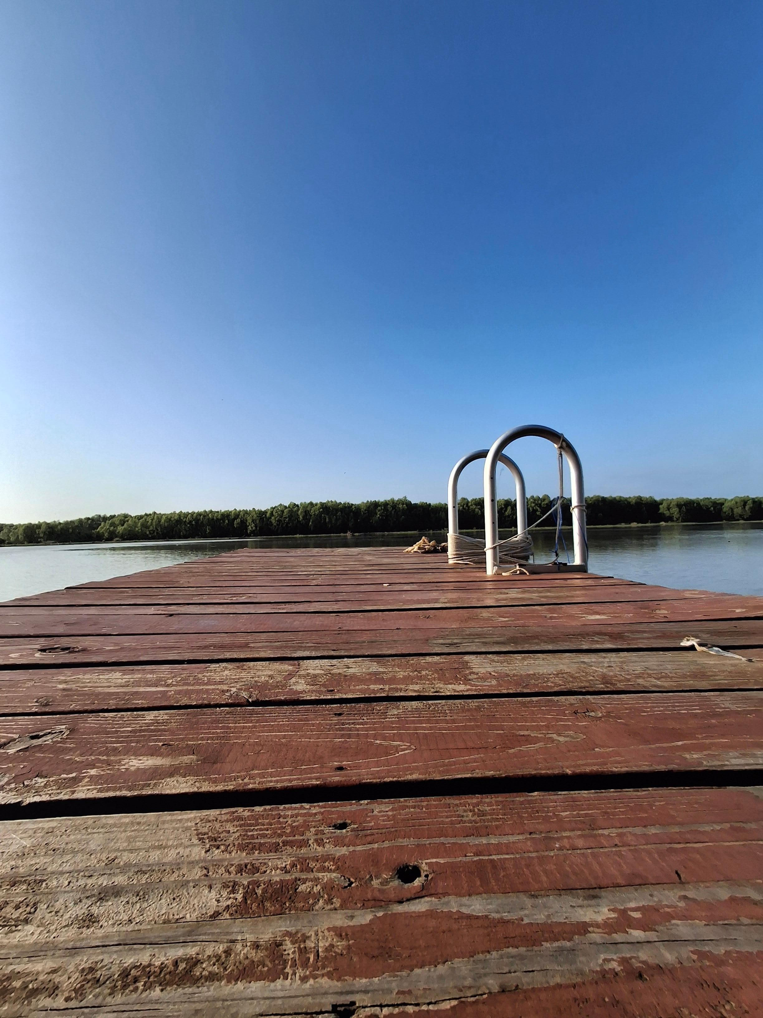 Dock right to the water. 