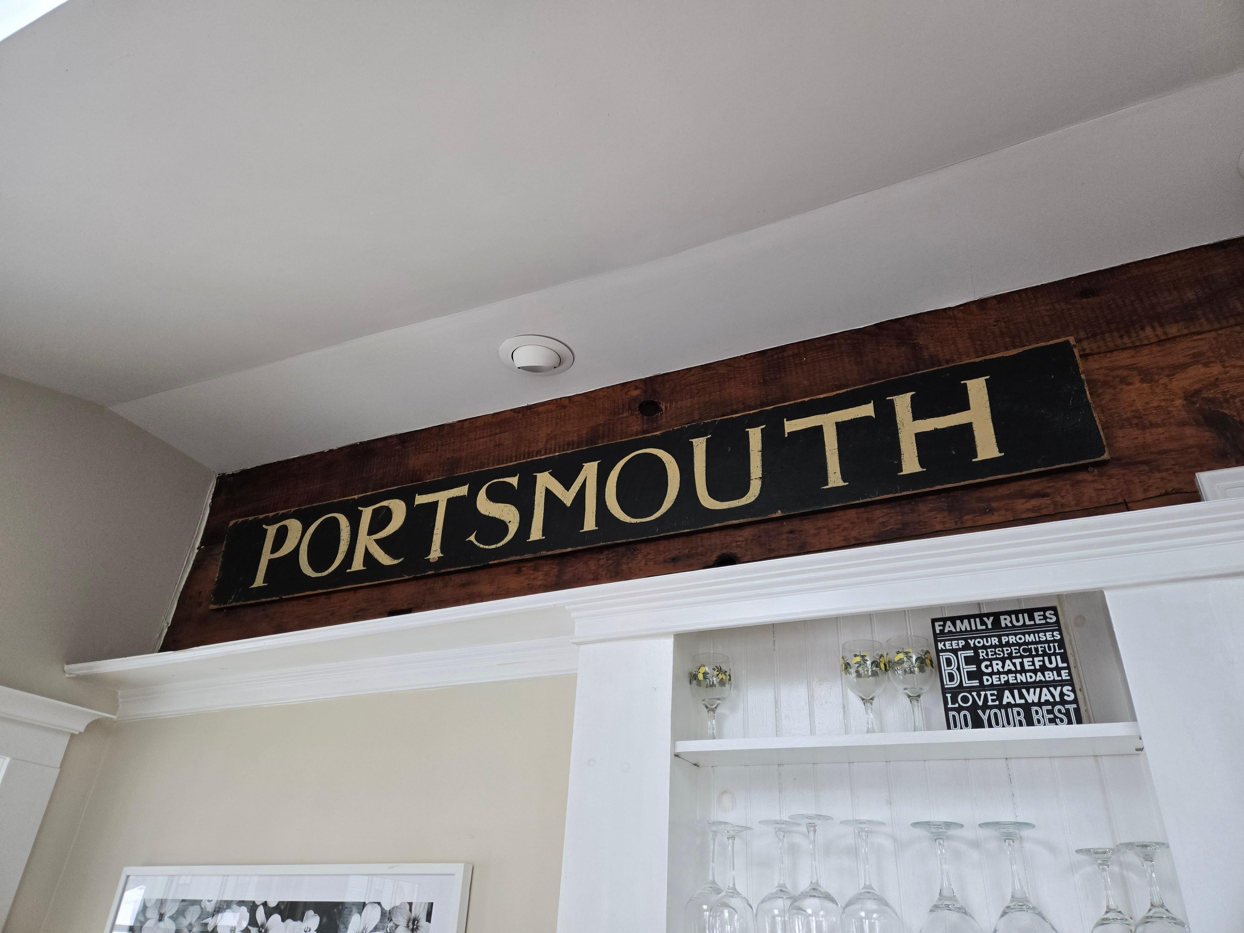 Lovely Decor, Super comfy King Bed in Master with Ensuite