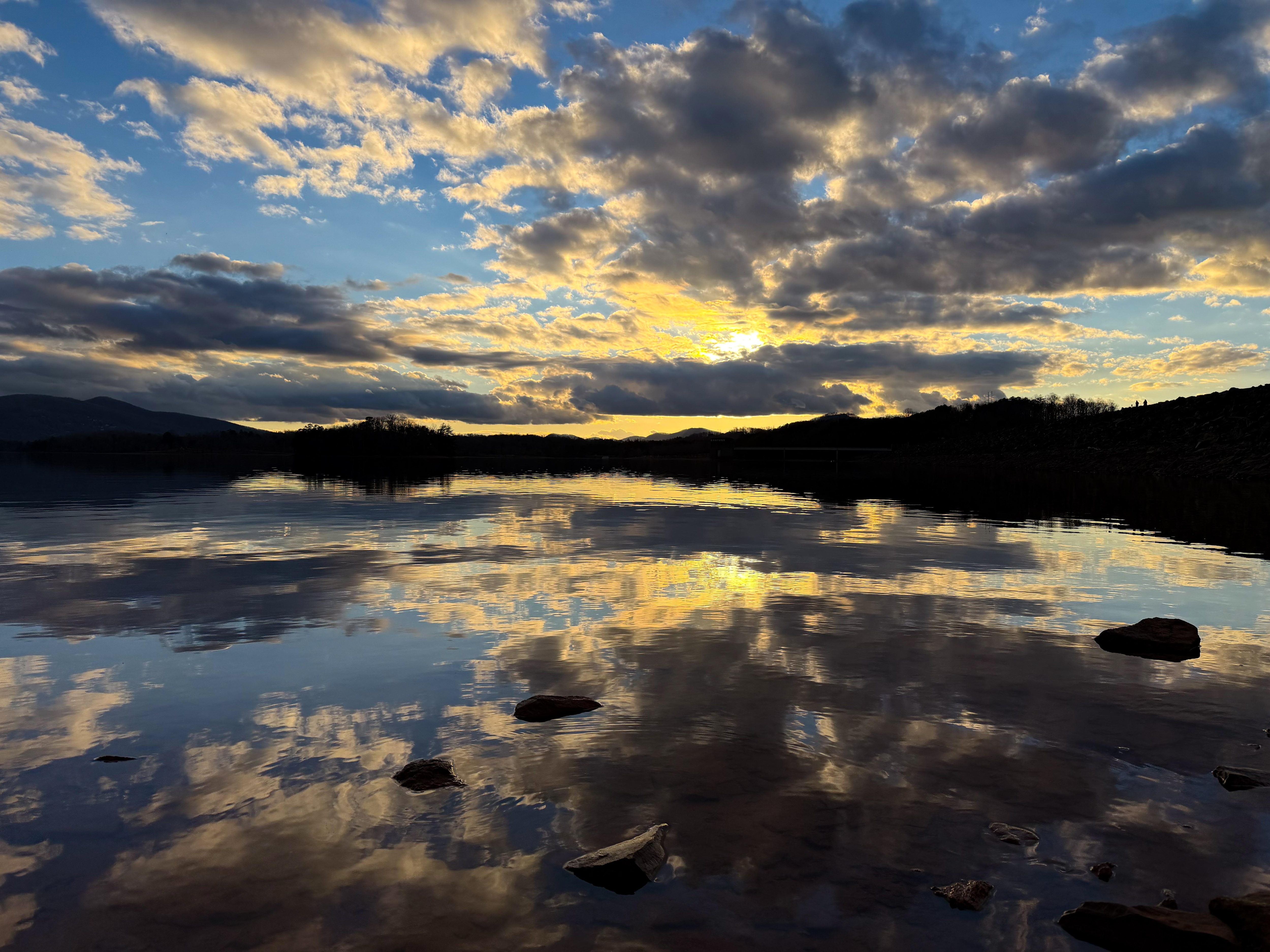 Lake Chatuge Dam sunset was 10/10
