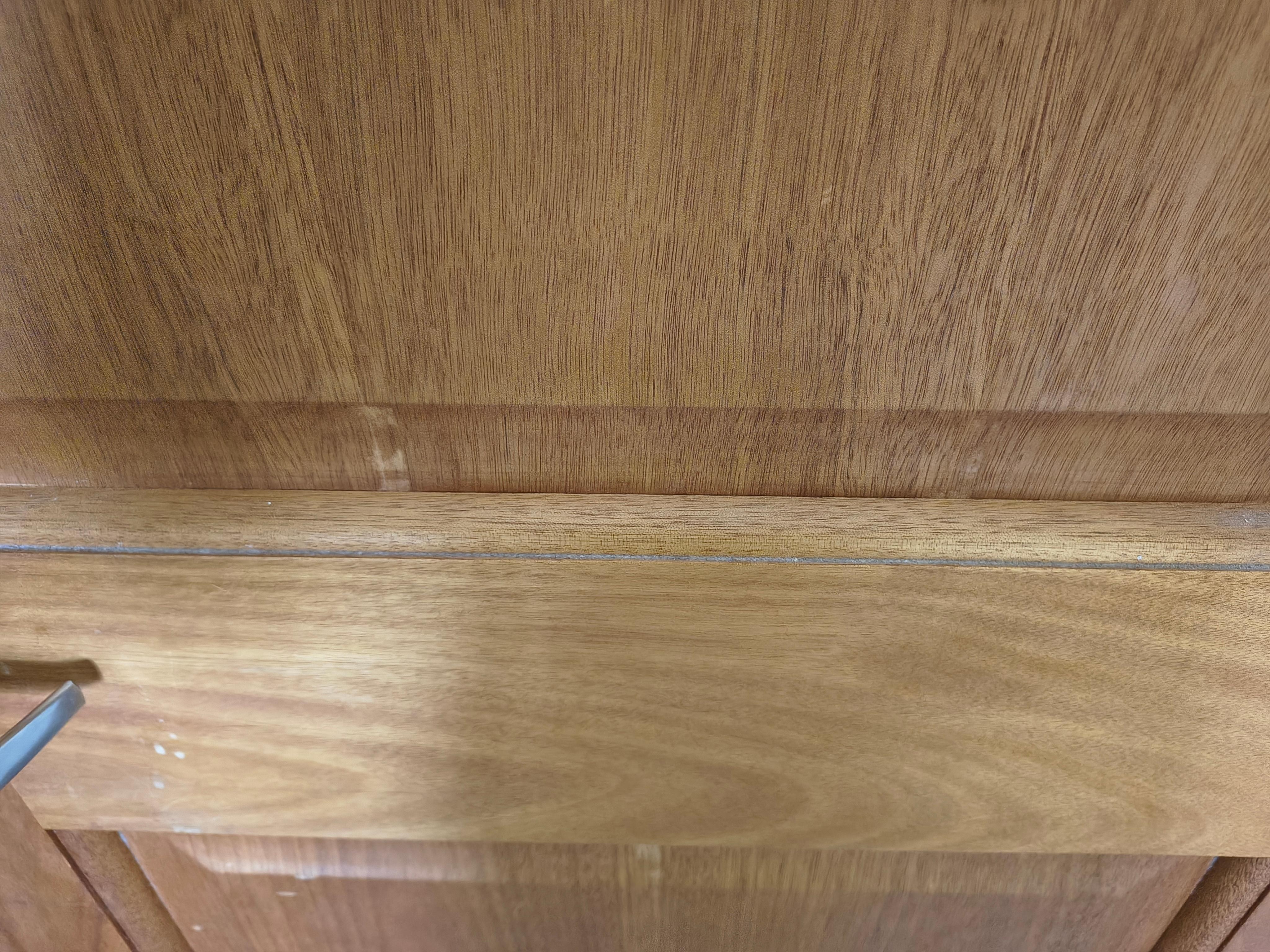 Entry door to room was dirty 