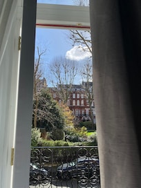 Beautiful park across the street, but you can’t use it.