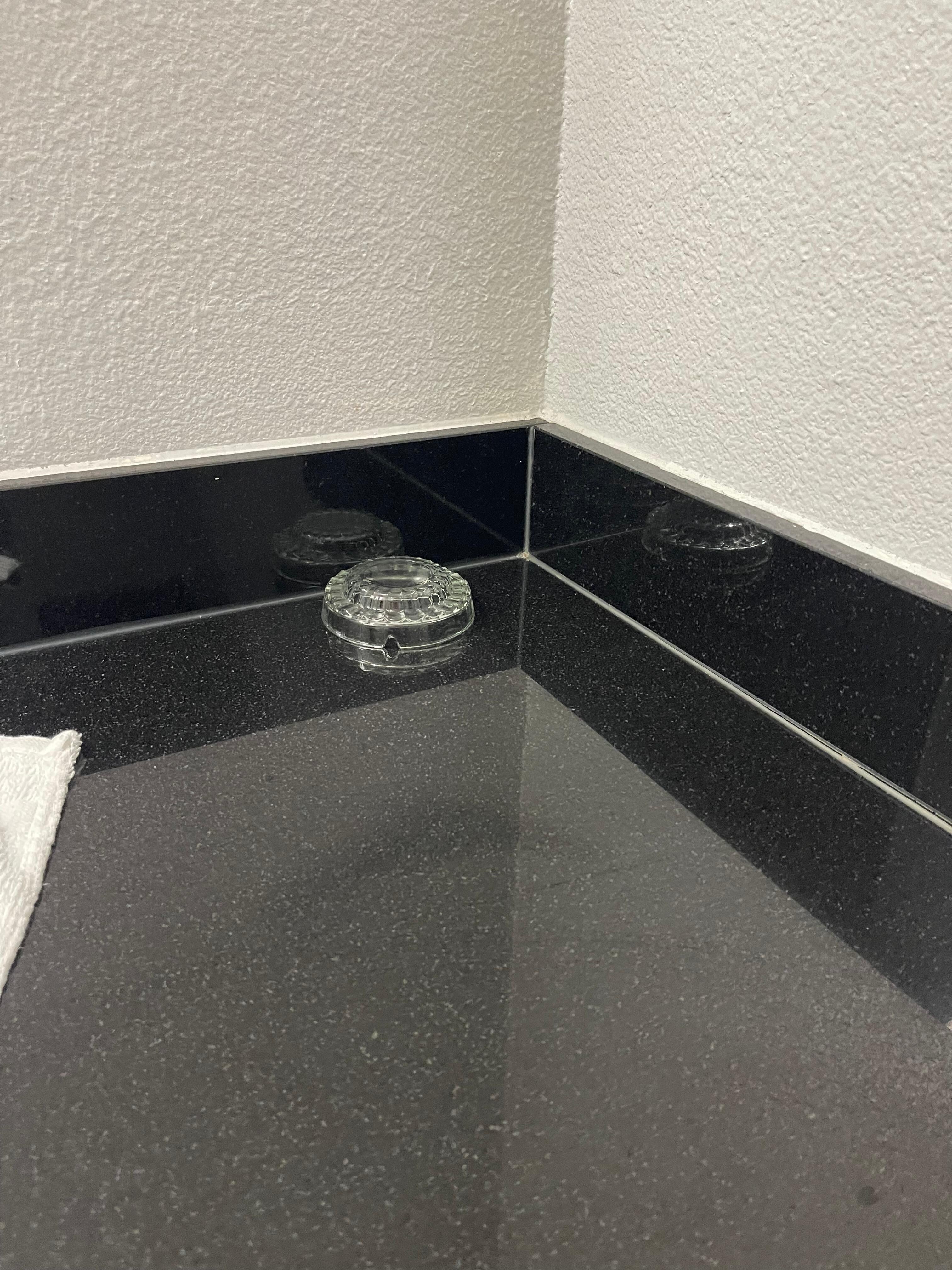 Ashtray 