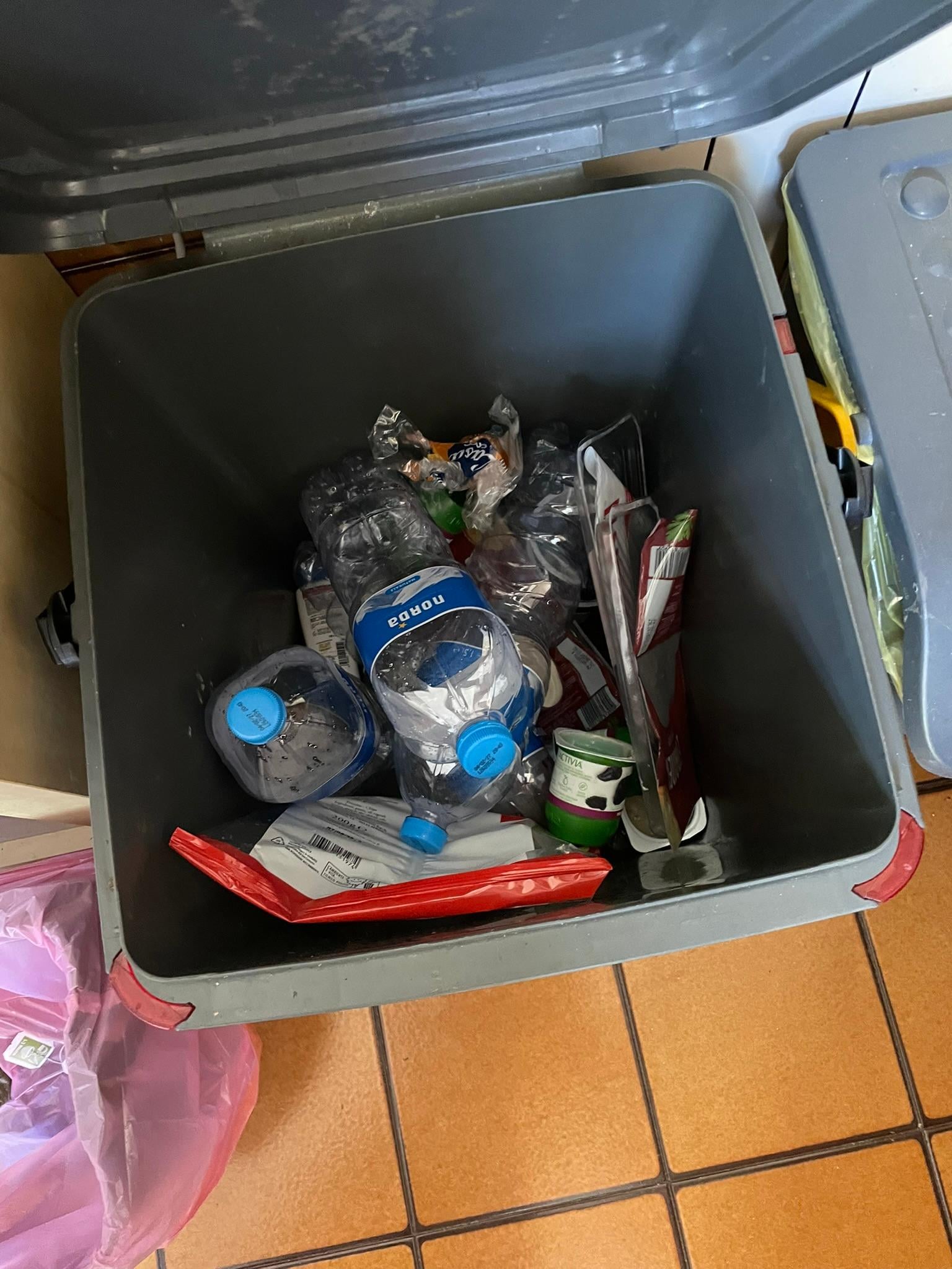 Müll der Vormieter war nicht geleert 