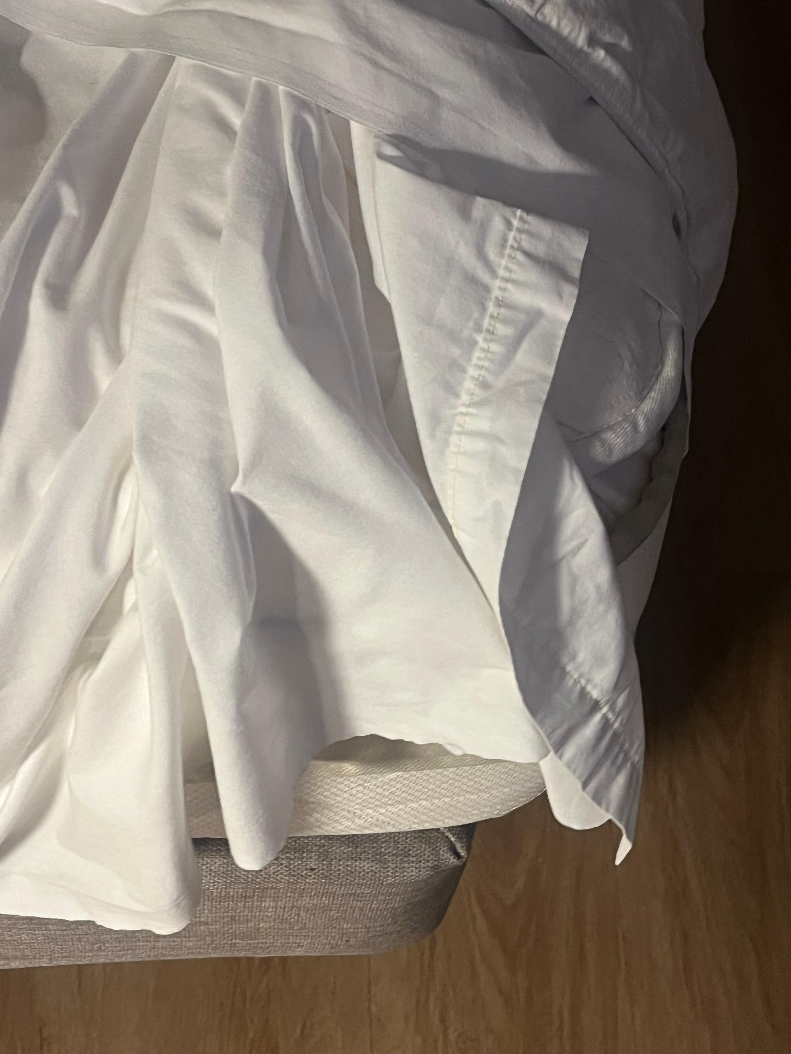 No fitted sheet