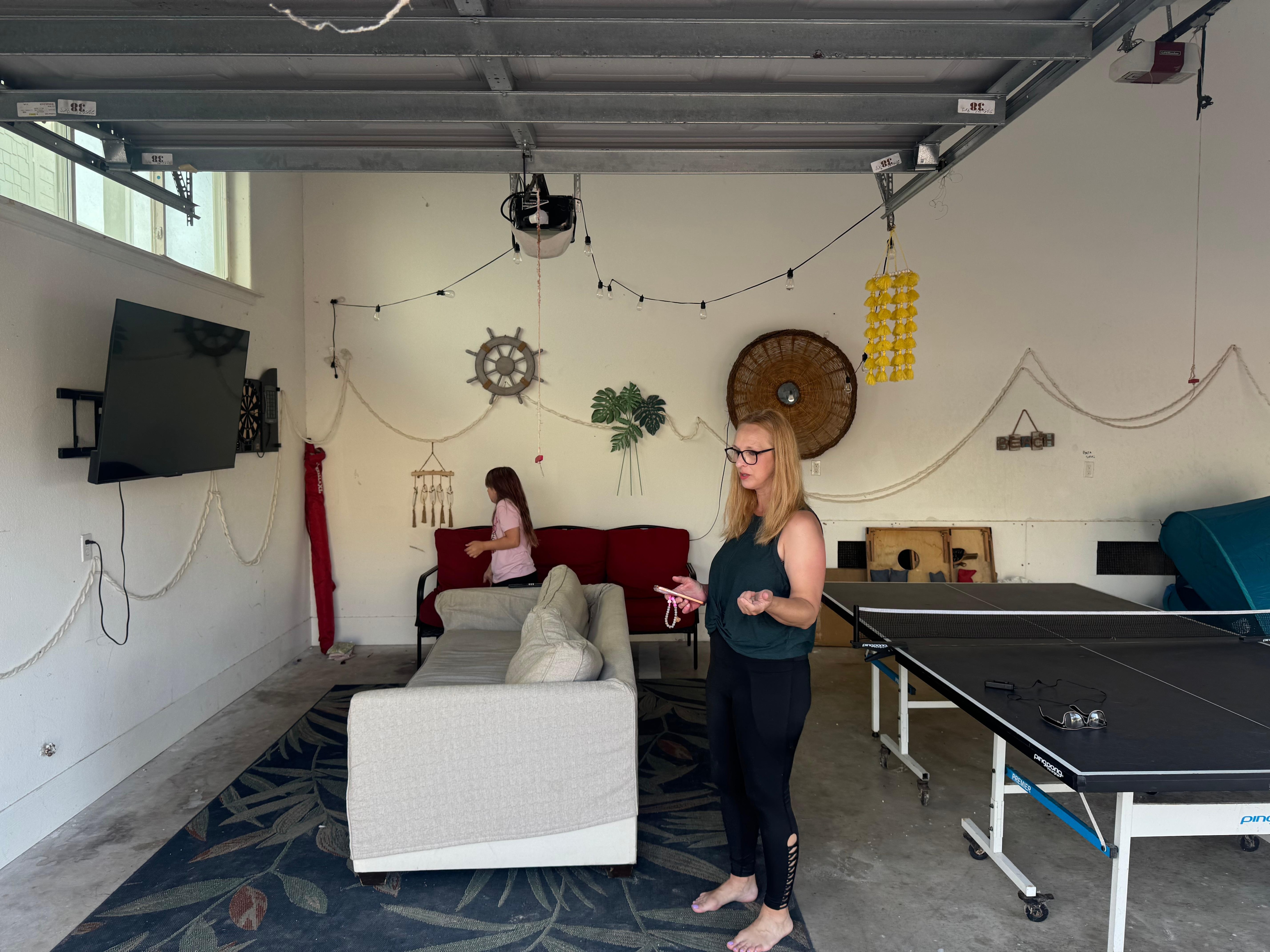Garage game room