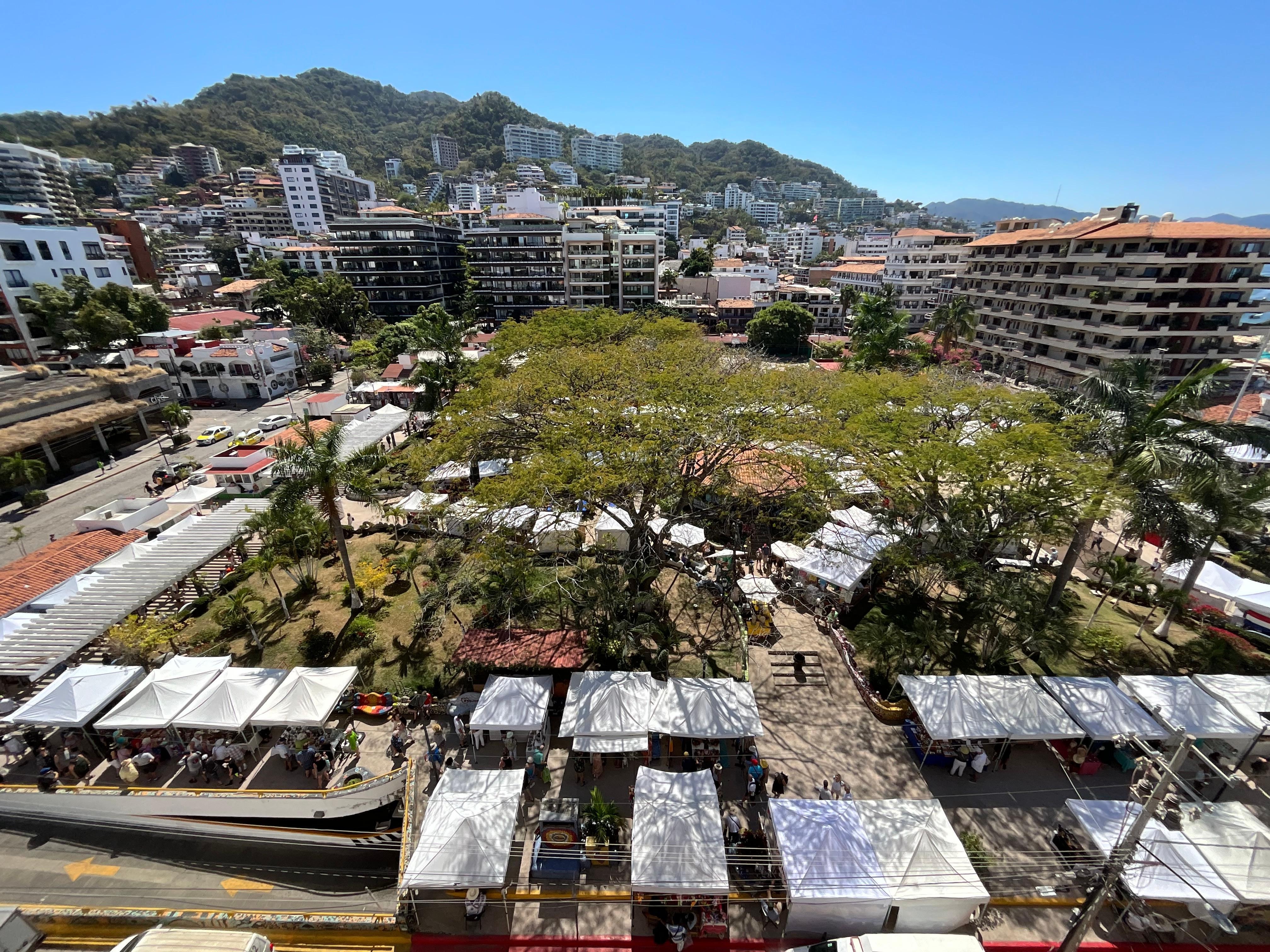 Market Saturday & park