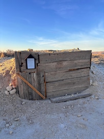 Cool old settler cabin