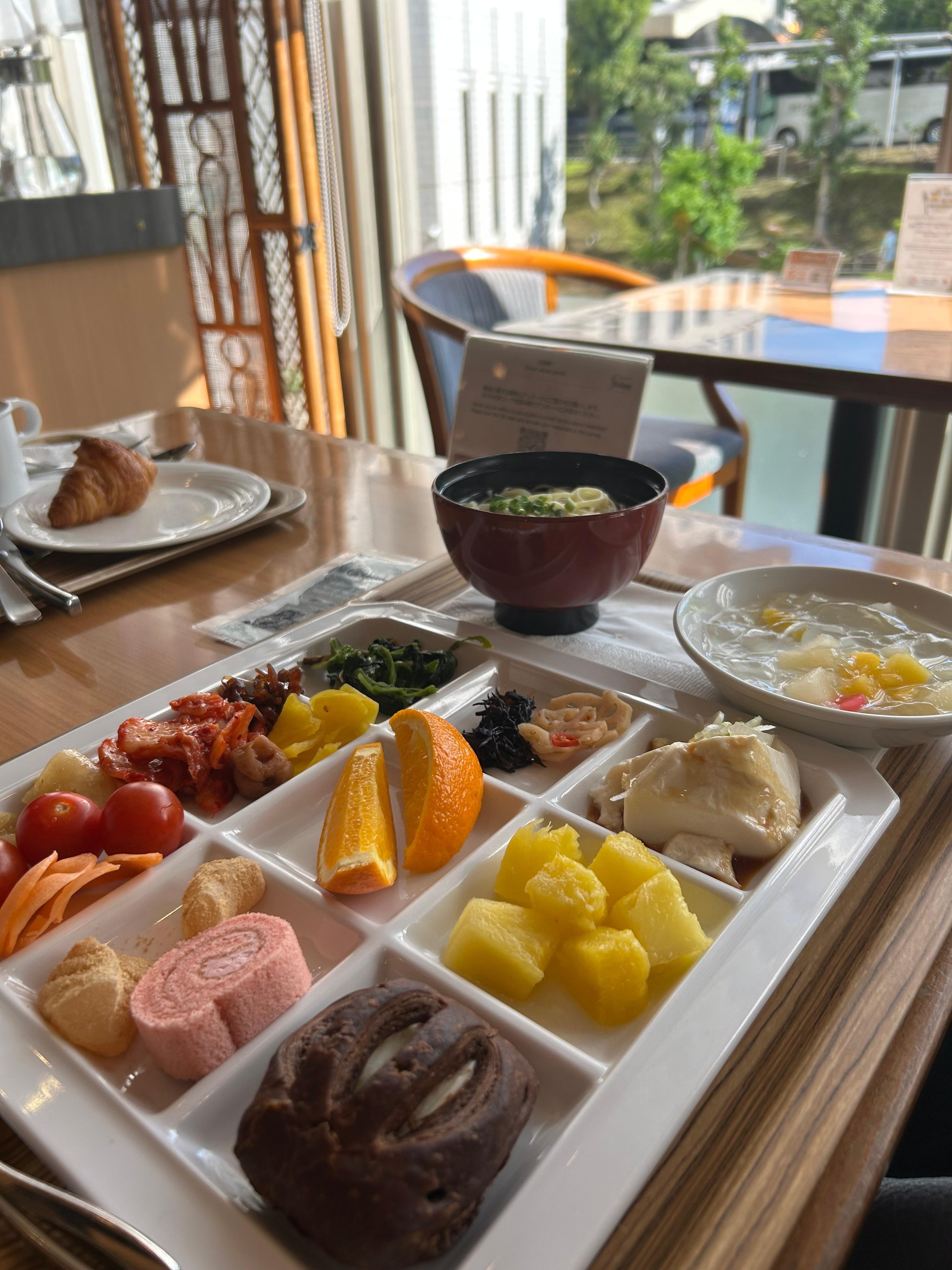 My food with the garden view 