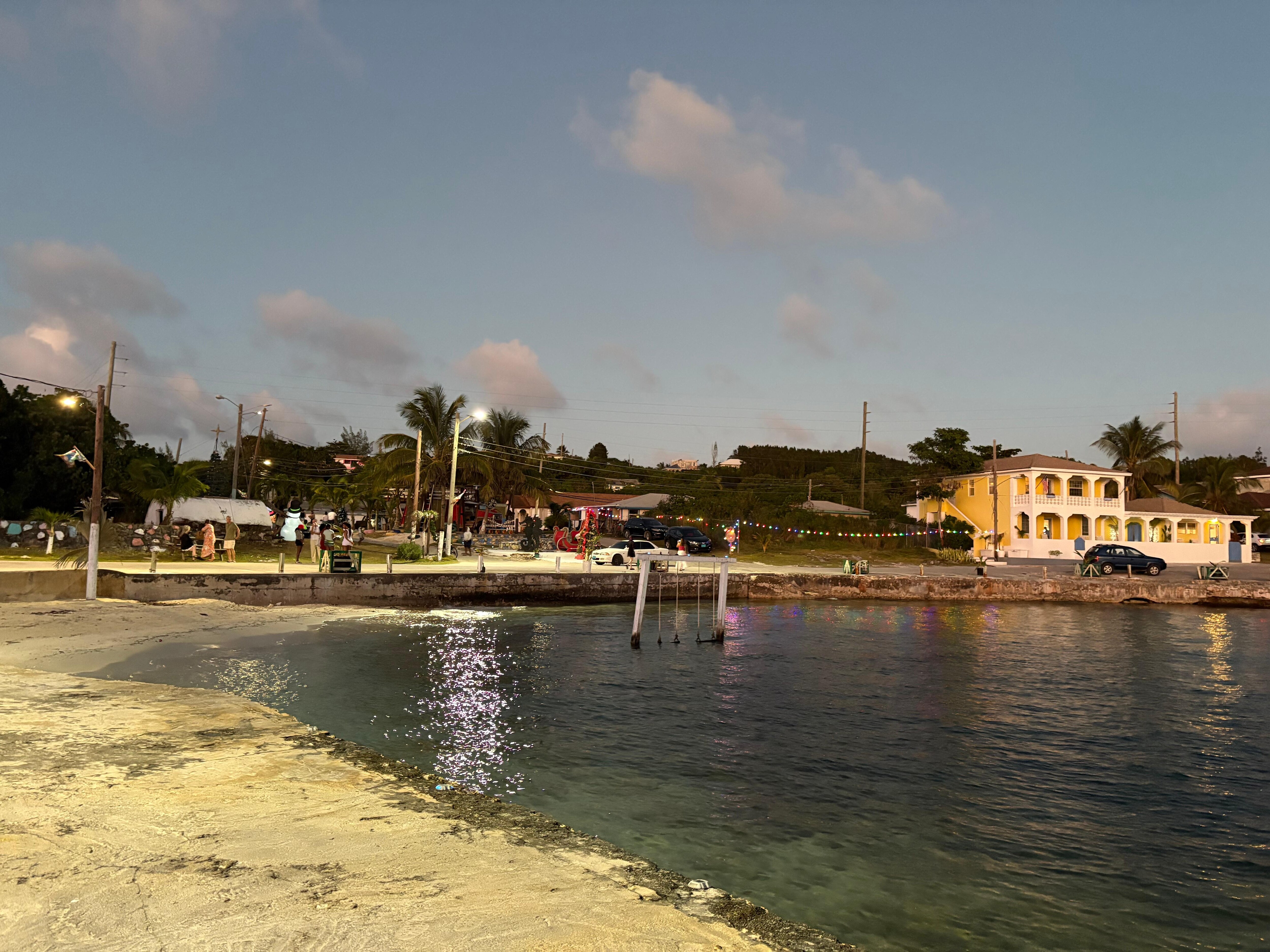 Gregory Town Cove
great place to see
stingray, turtles and sharks