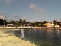 Gregory Town Cove
great place to see
stingray, turtles and sharks