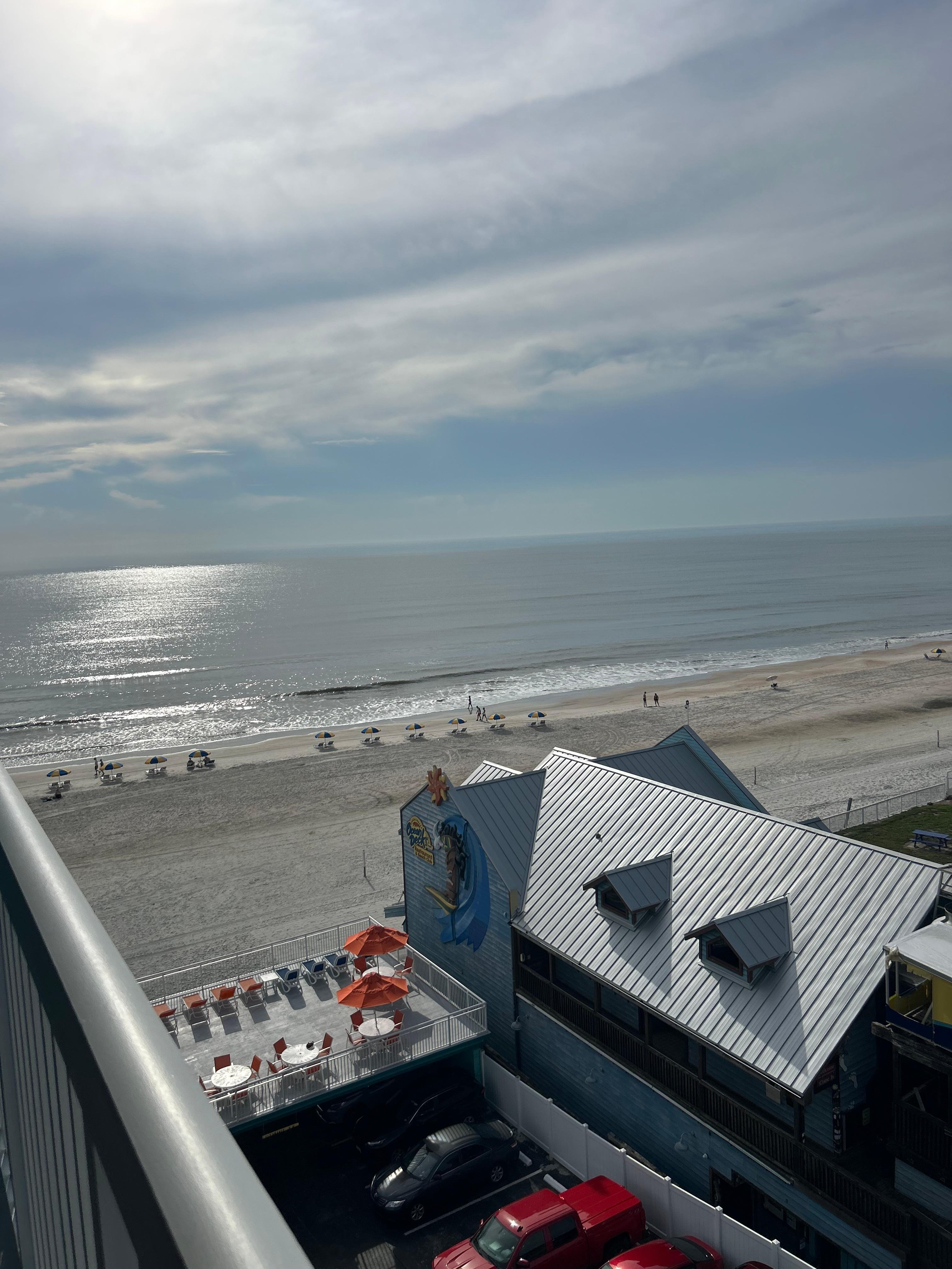7th floor side of the hotel, beach view from balcony