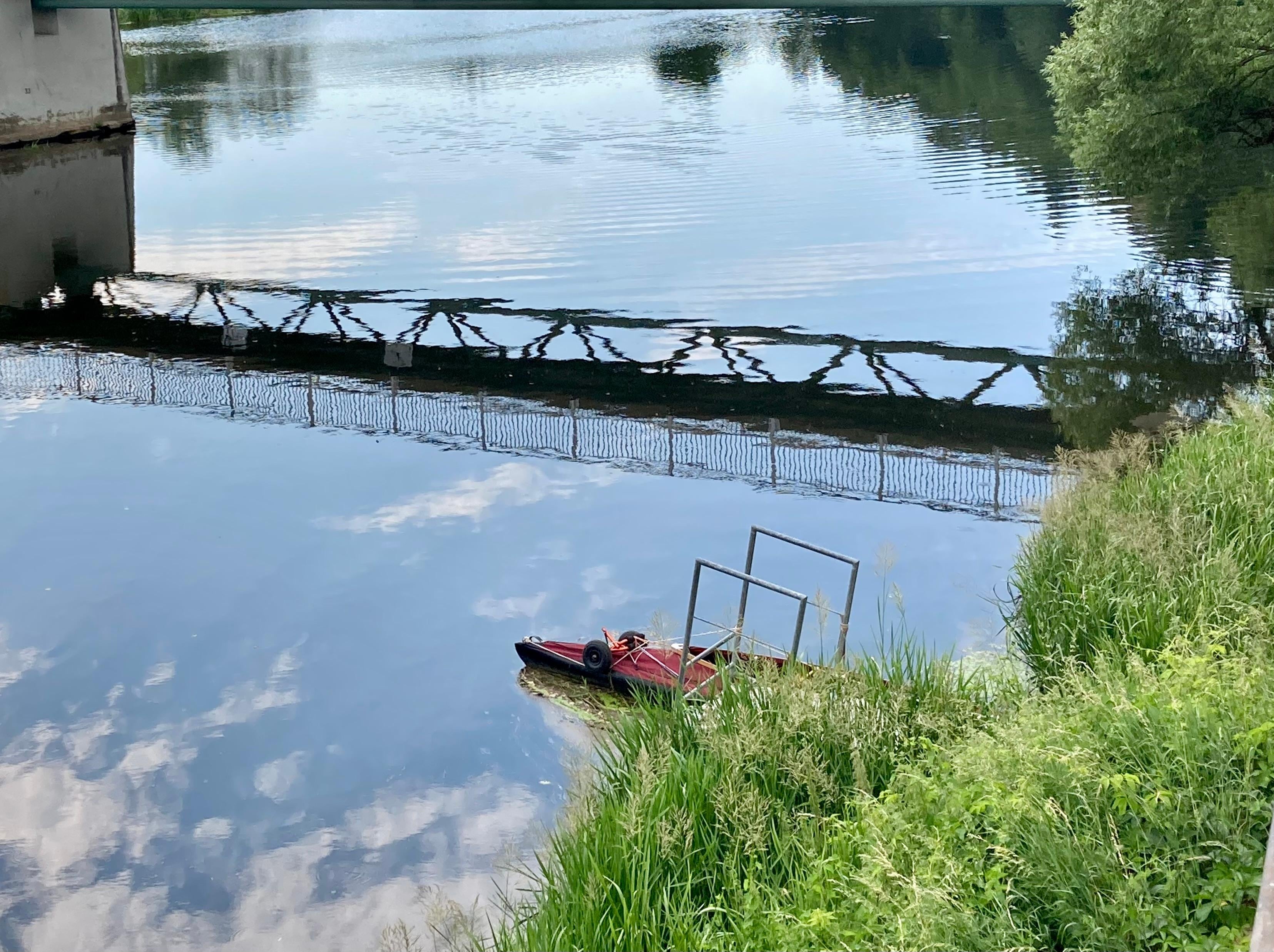 Steg mit eigenem Faltboot
