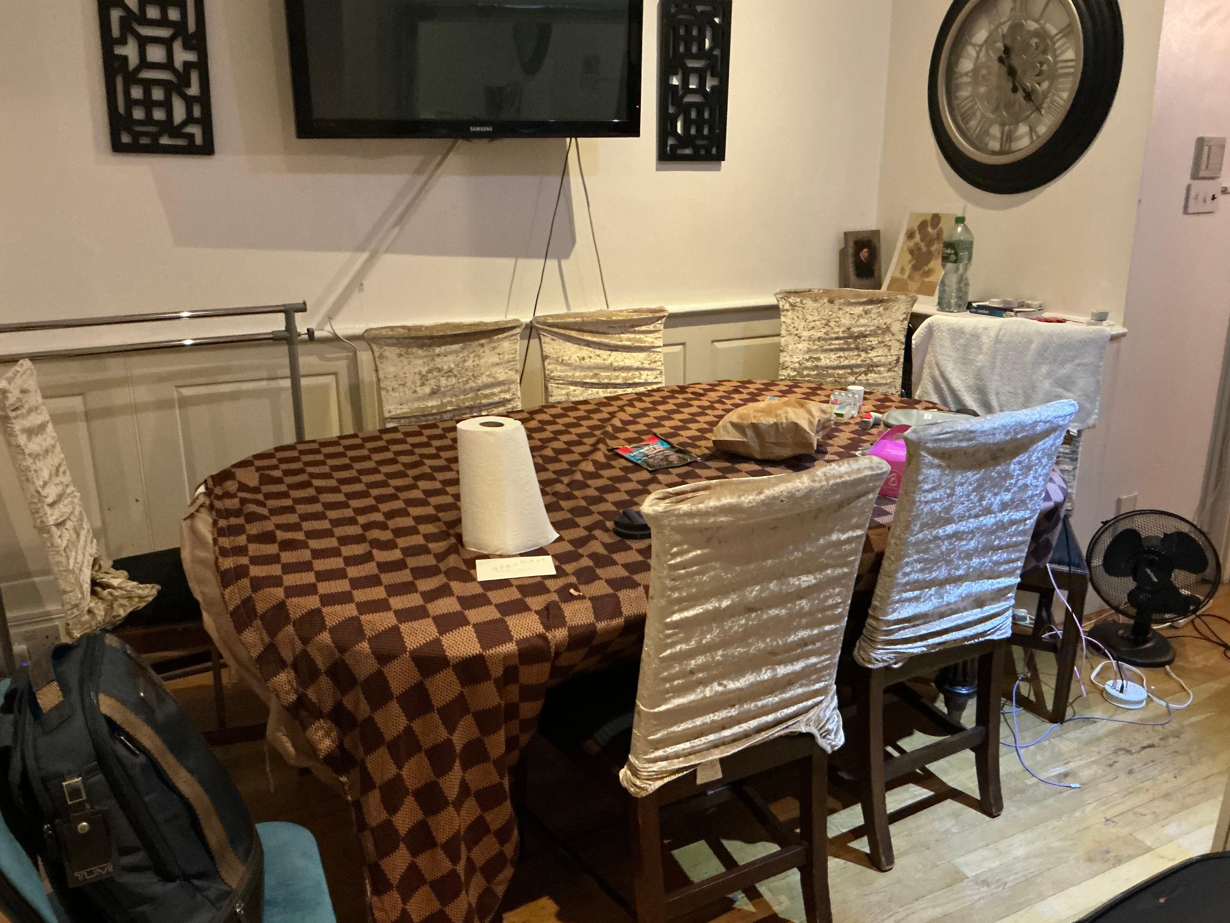 Table takes up all the space, cheap. No TVworked.