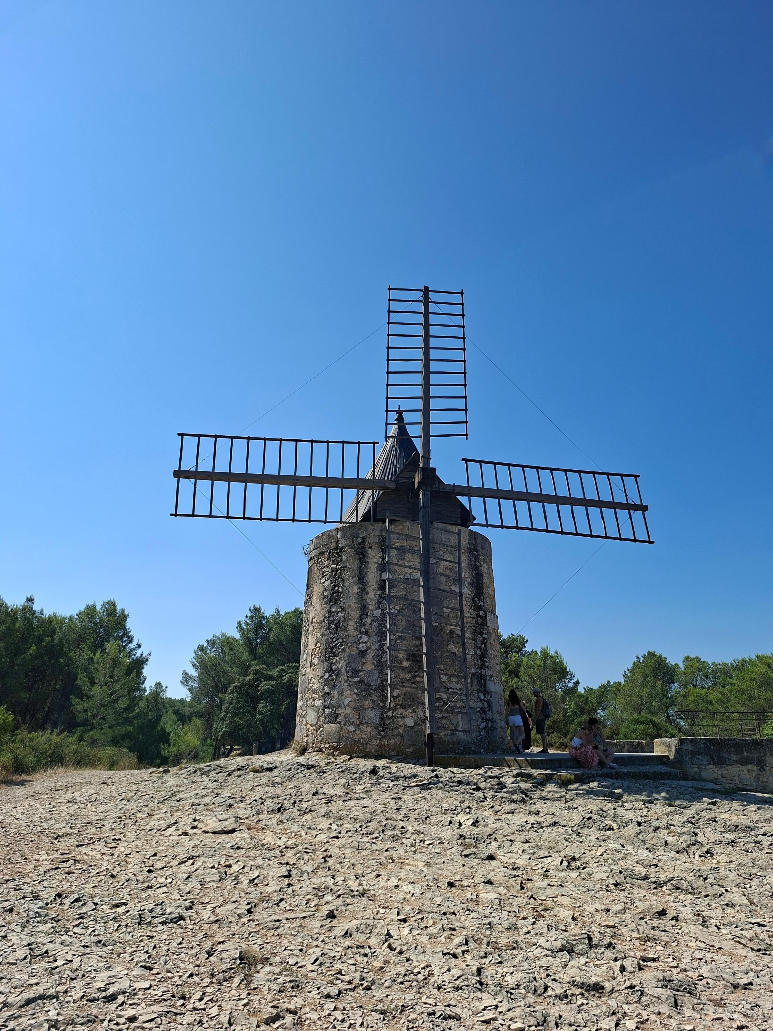 Le moulin de Daudet. A visiter.
