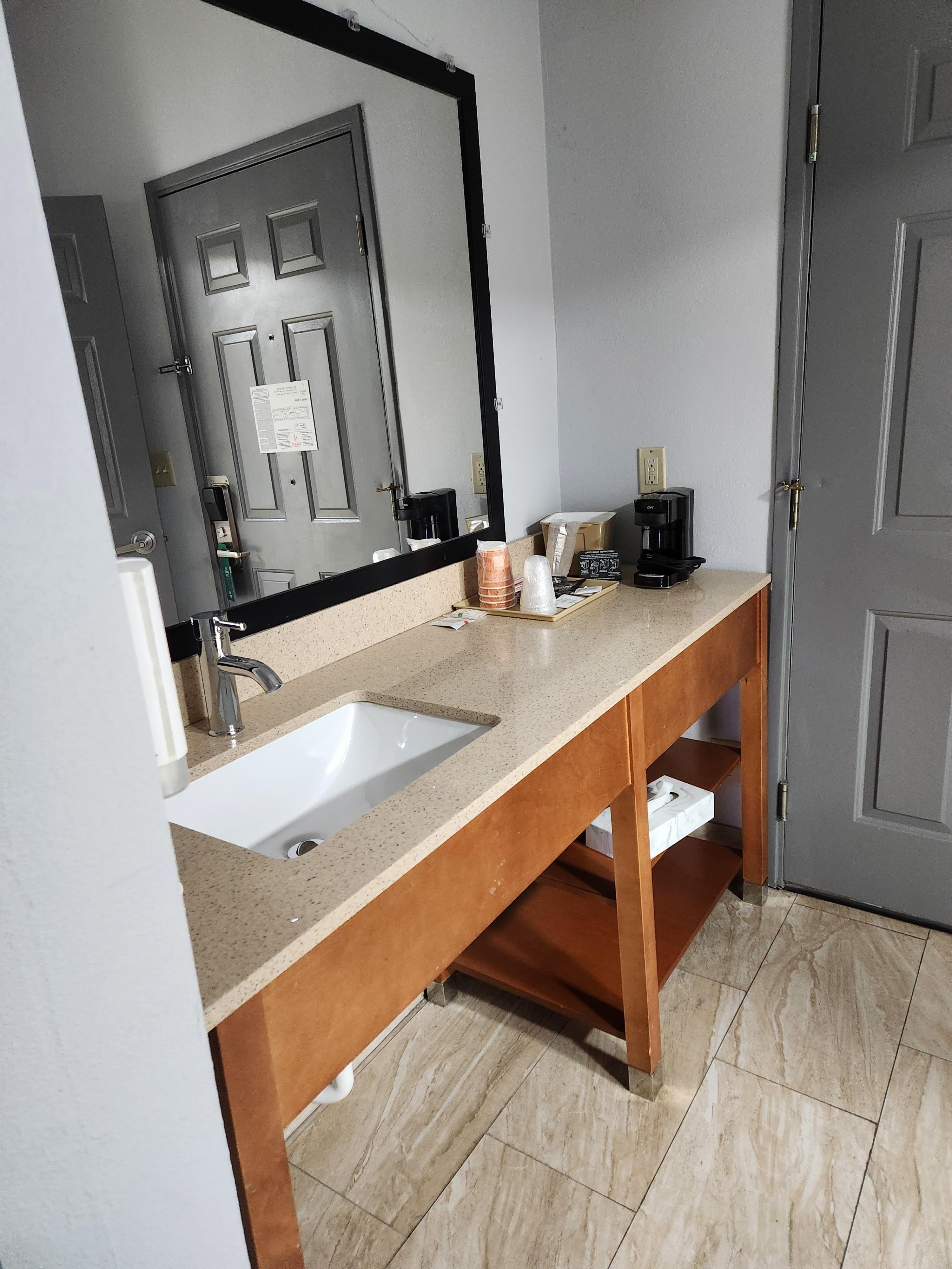 I always appreciate the sink being in the commons area.