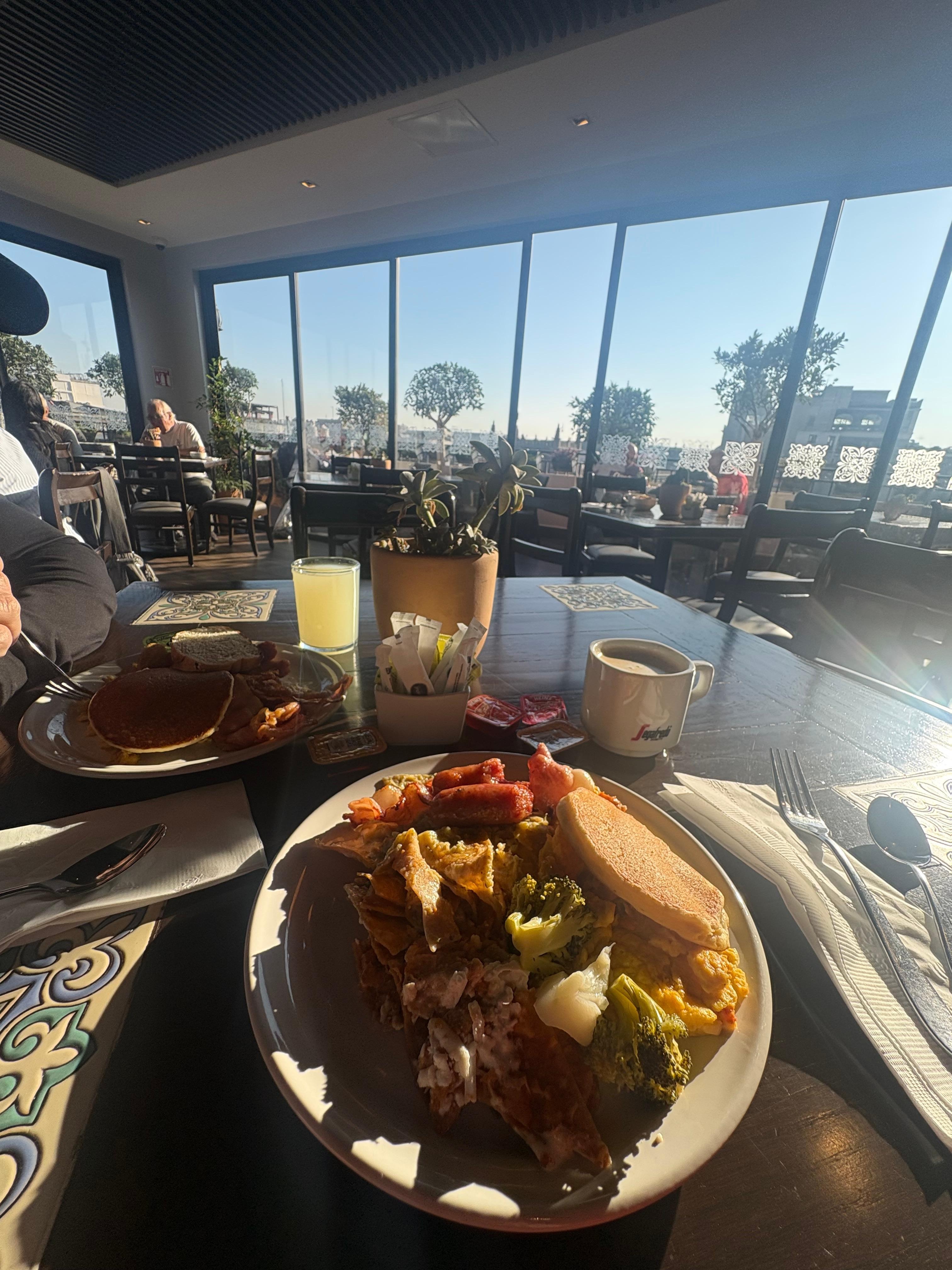 Breakfast is excellent 