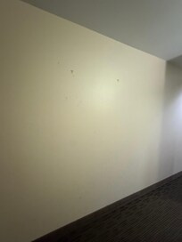 No pictures on the wall
