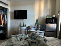 Bedroom, kitchen & tv