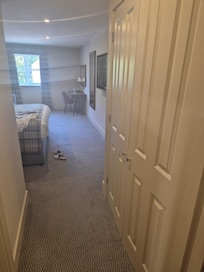 Spacious clean room
