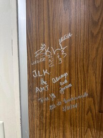 Random graffiti on multiple surfaces