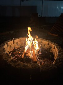 Fire pit for s’mores