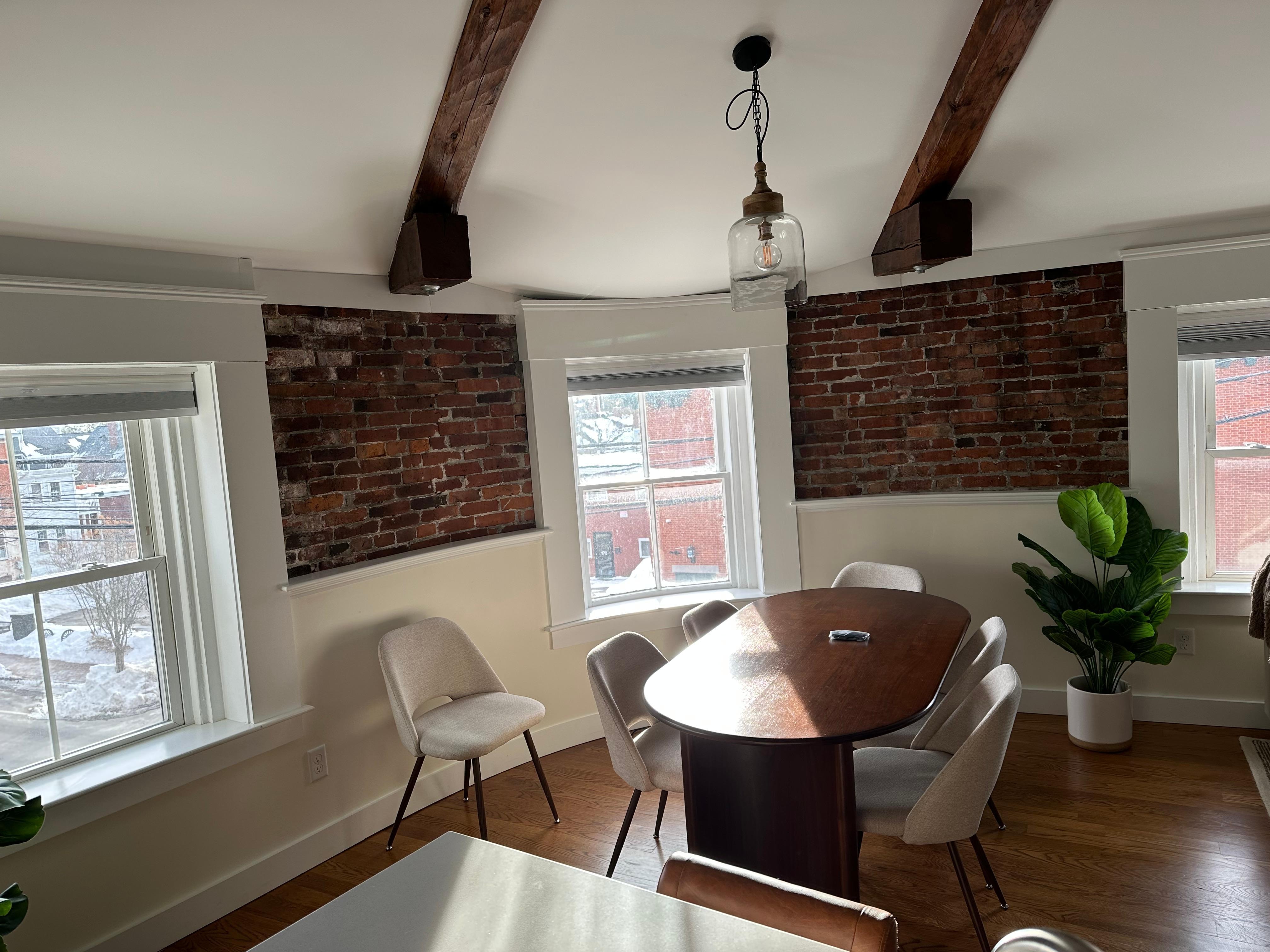 So much natural light 