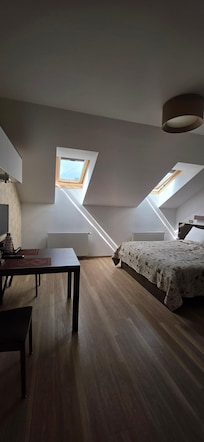 Love the windows! (Also equipped with shades)