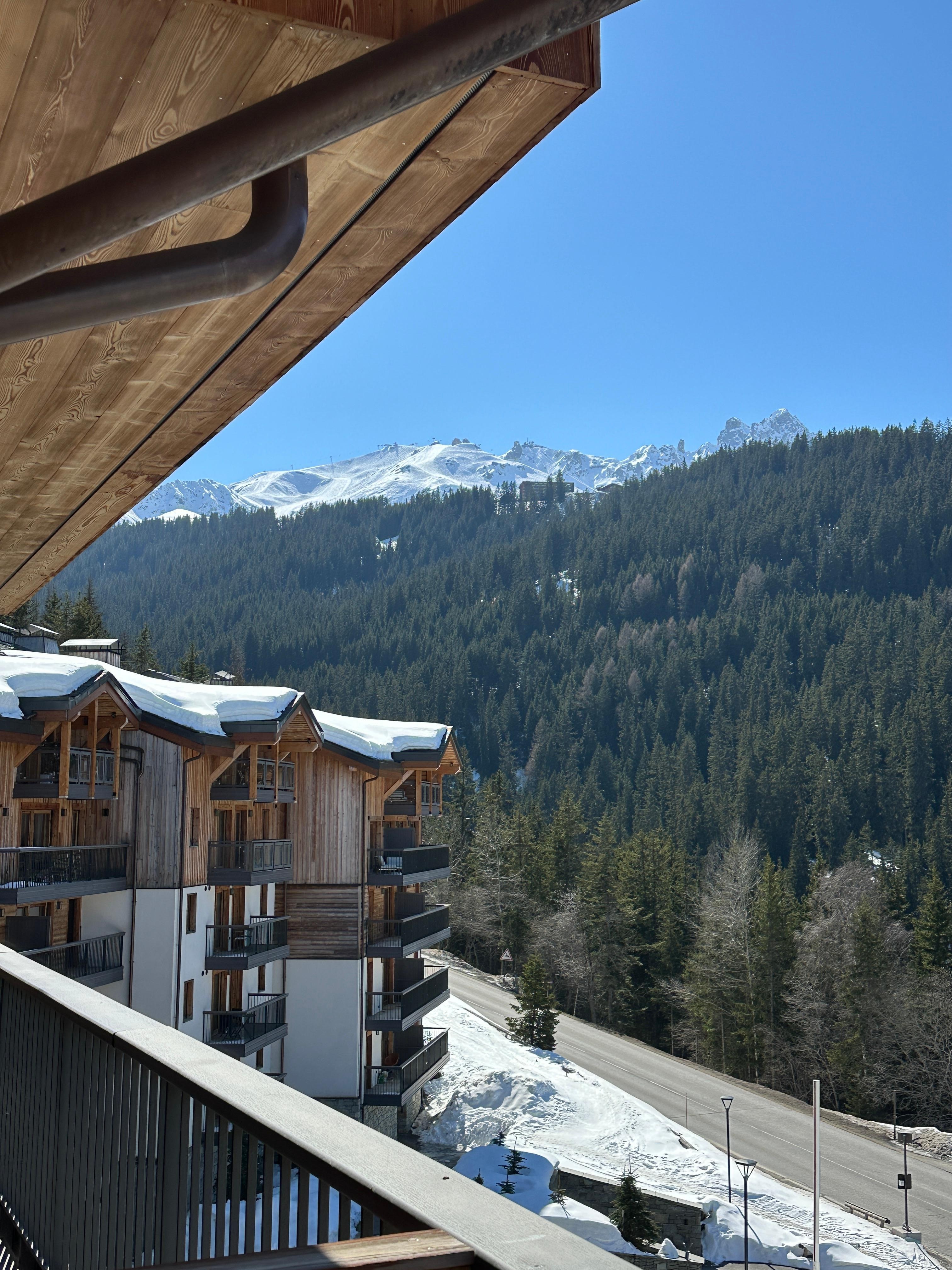 Balcony view left toward 1850 (ski in/out slopes for 1850 on opposite side of apartment)