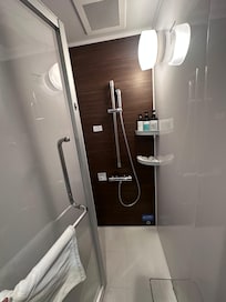 Good size shower ensures comfort and space